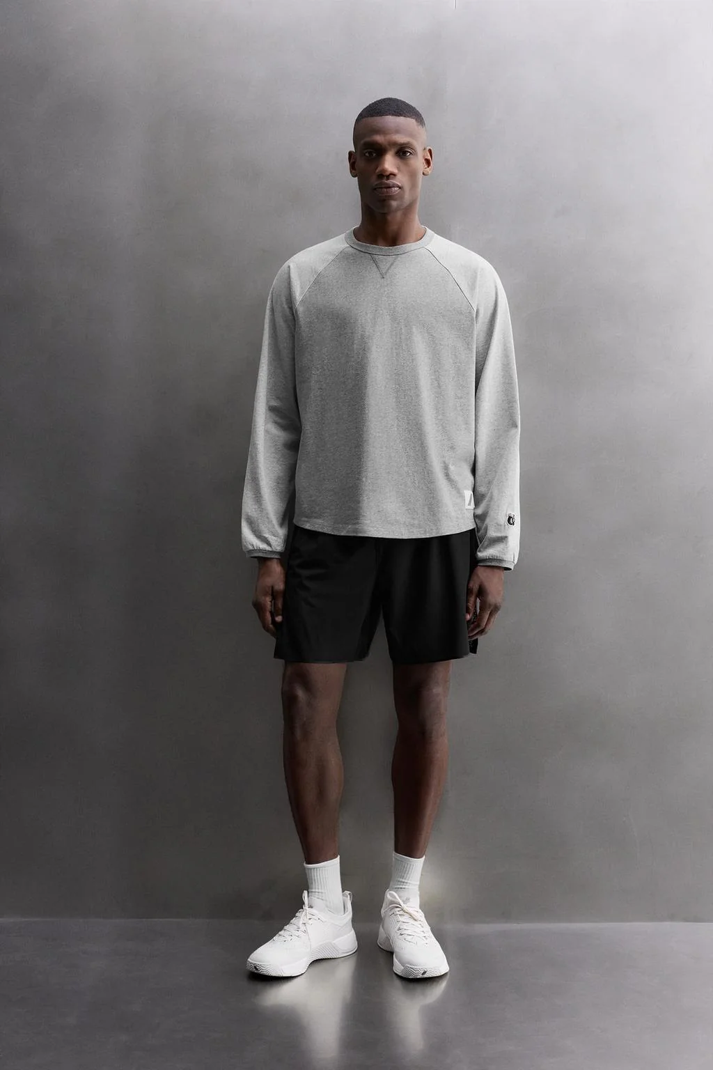 Вышитая футболка с длинным рукавом и цветовым блоком — Тренажерный зал | Тренировки