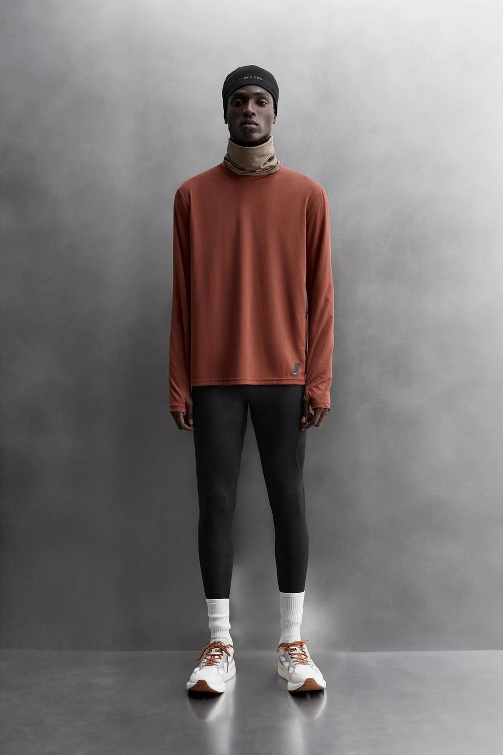 Футболка для бега с длинным рукавом — С длинным рукавом