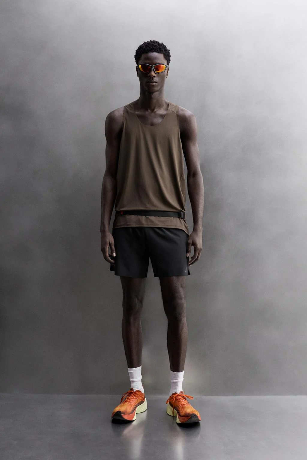 Лёгкий топ для бега — Спортивная одежда