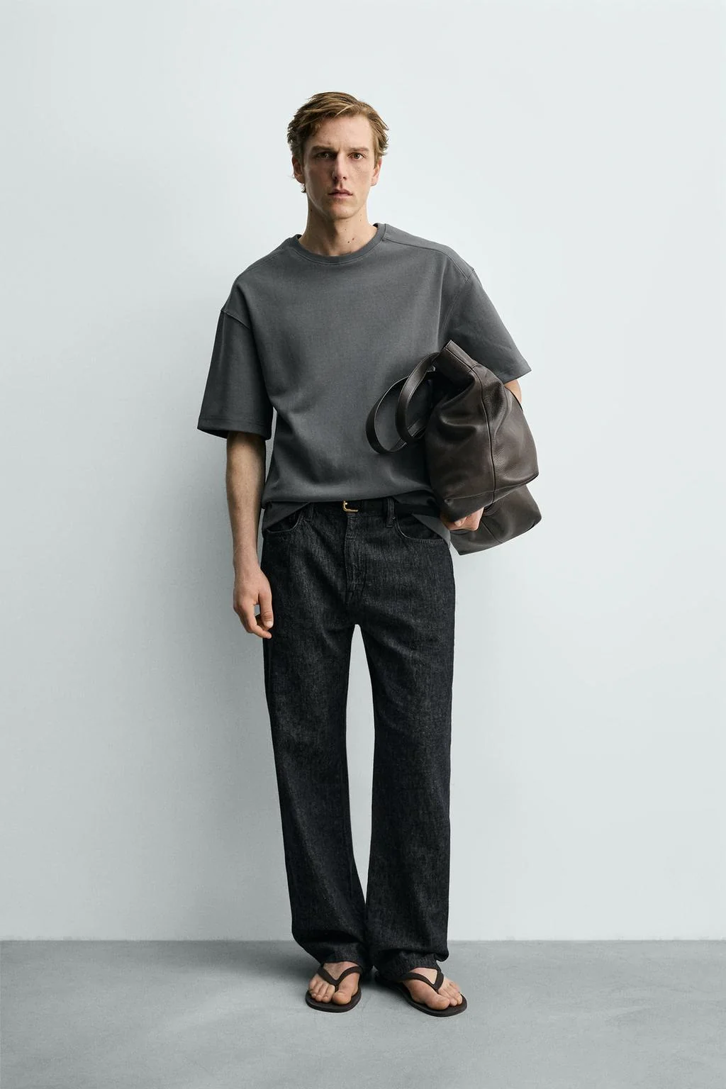 Свитшот из интерлока свободного кроя