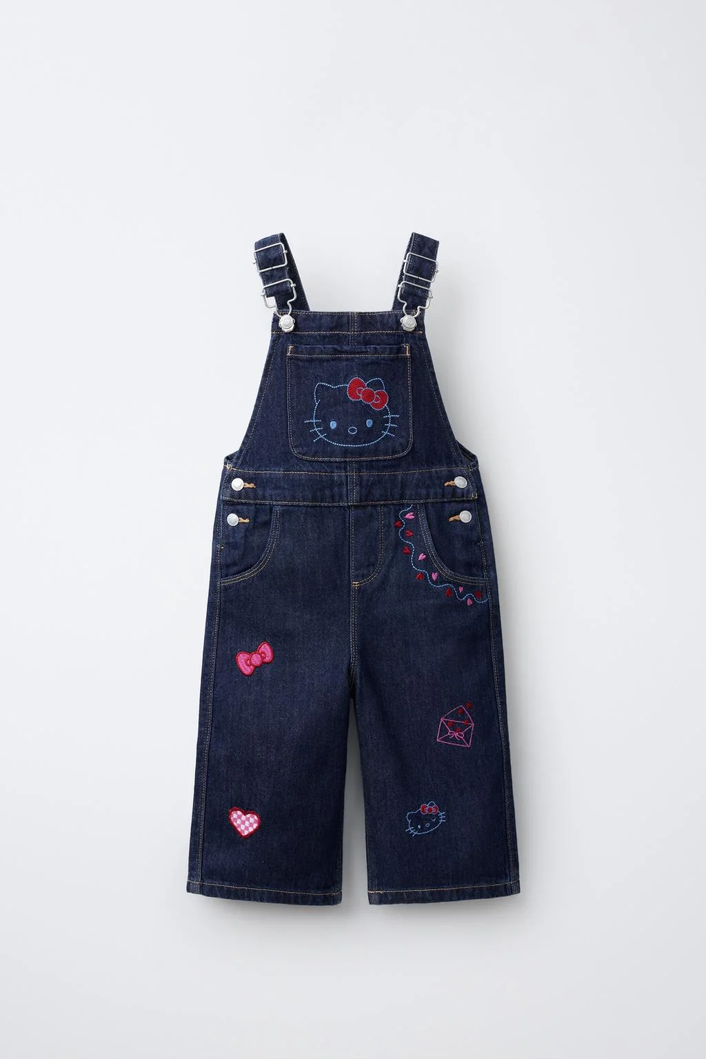 Джинсовый комбинезон с вышивкой Hello Kitty © Sanrio