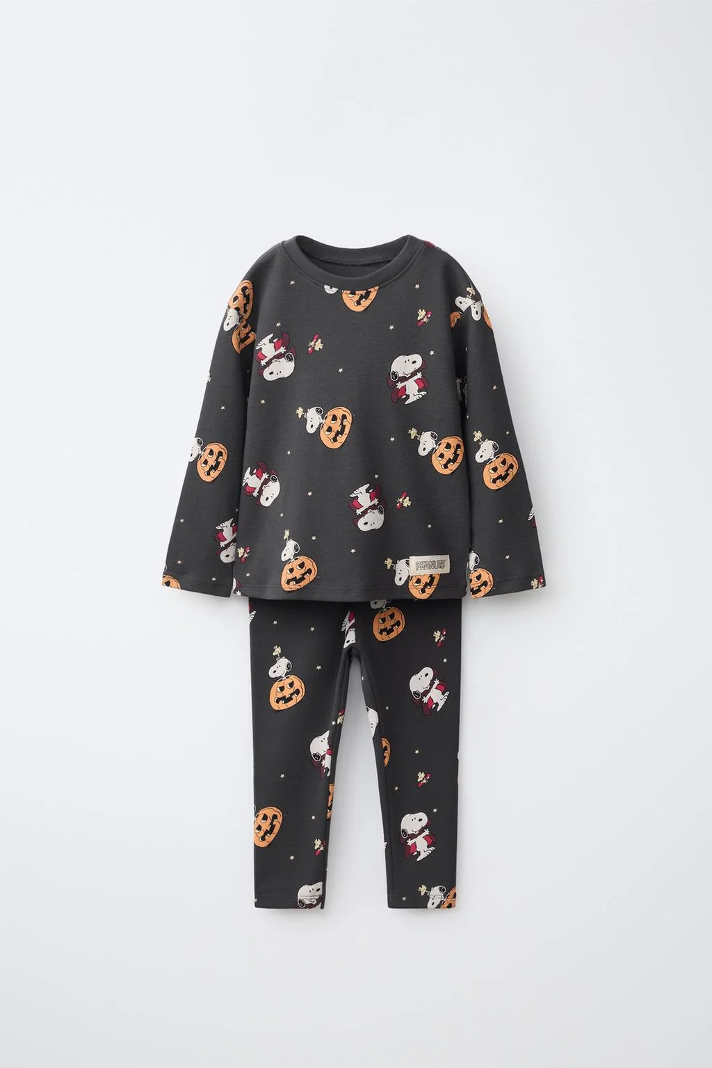 1 1/2–6 лет / Пижамы с персонажами PUMPKIN и SNOOPY PEANUTS™