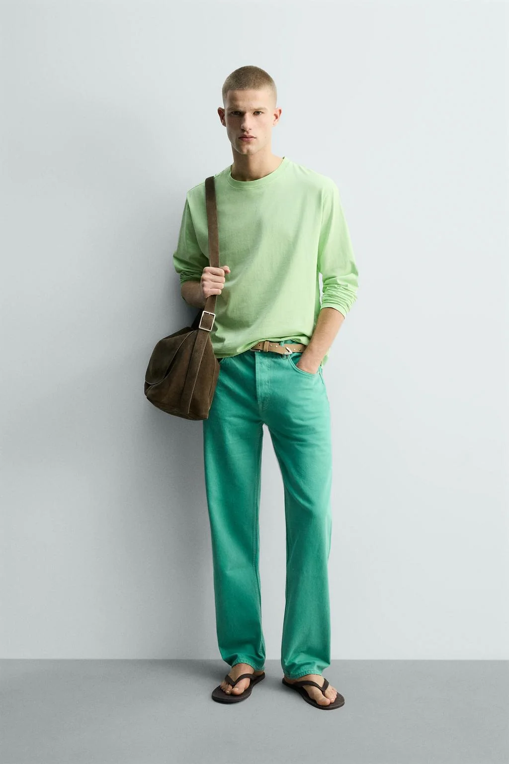 Джинсы прямого кроя