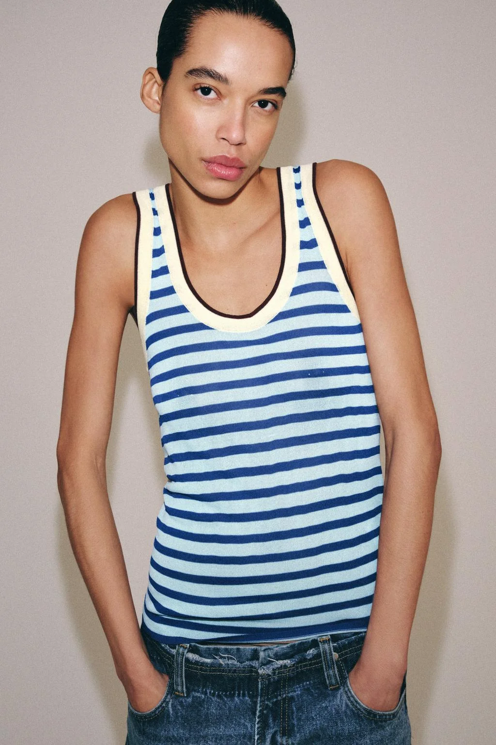 Полосатая вязаная кофта — Топы