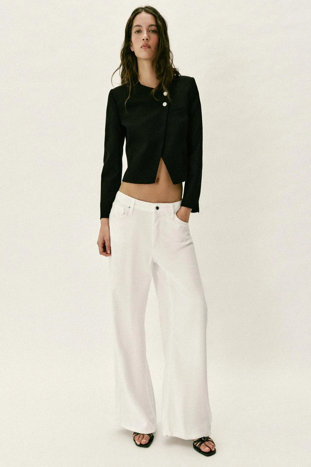 Короткий двубортный пиджак — Пиджаки