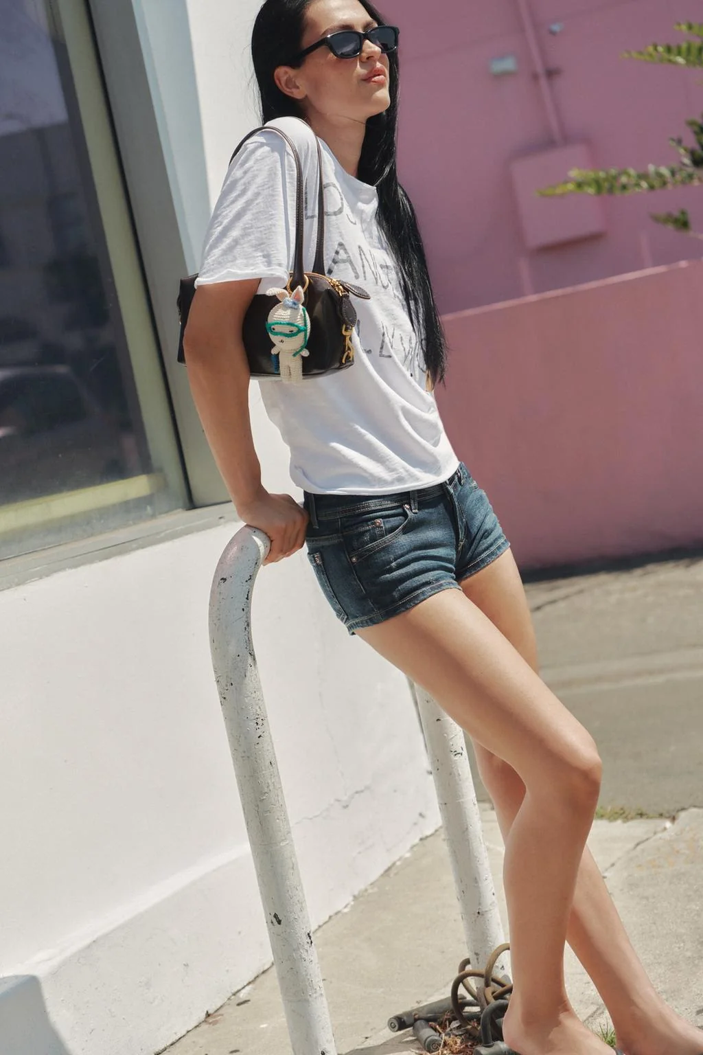 Короткие джинсы низкой посадки TRF — Женское