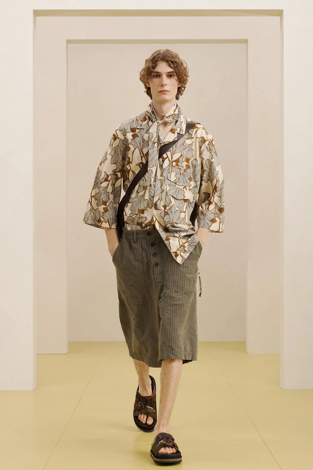 Рубашка с цветочным принтом — Рубашки