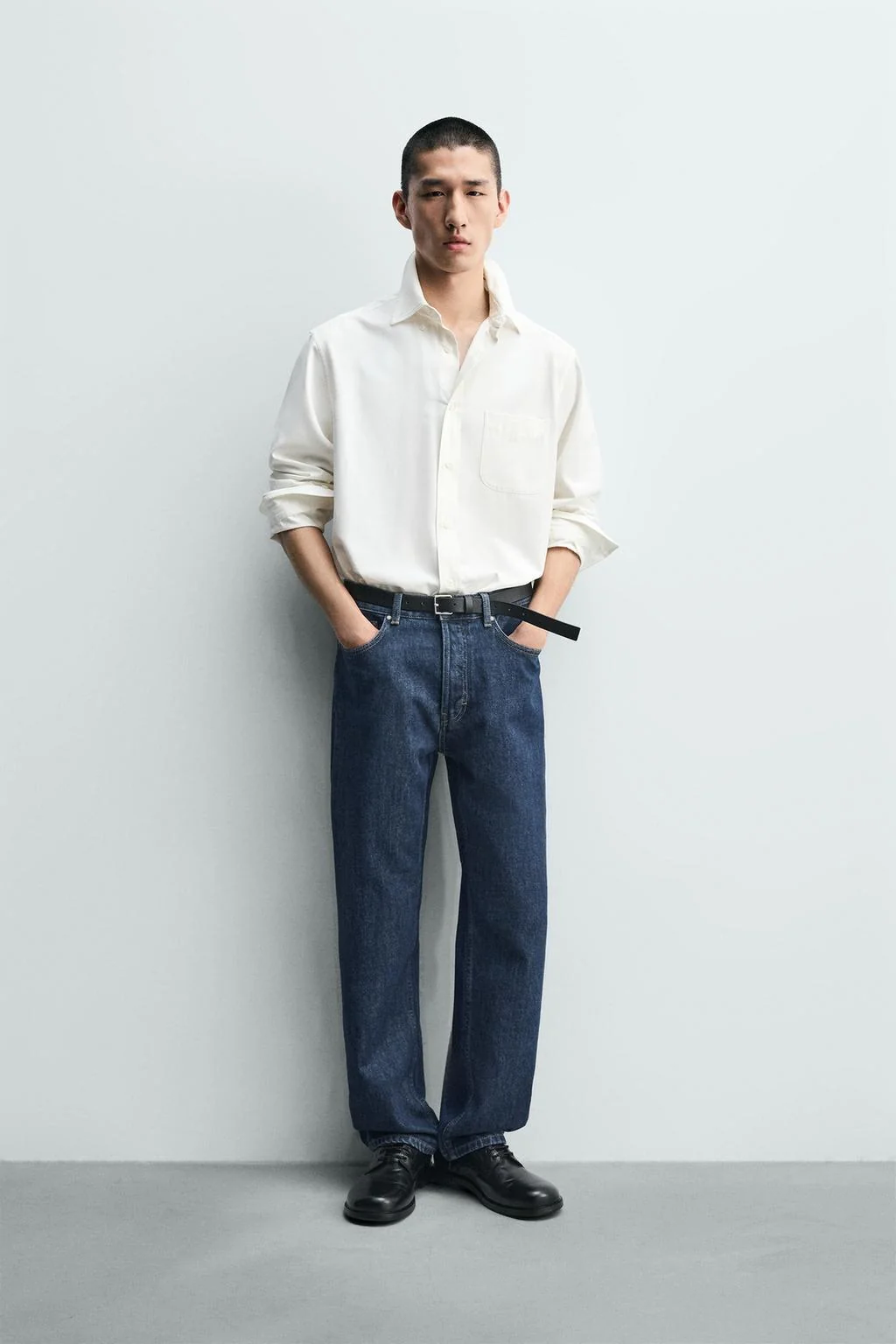 Джинсы обычного кроя