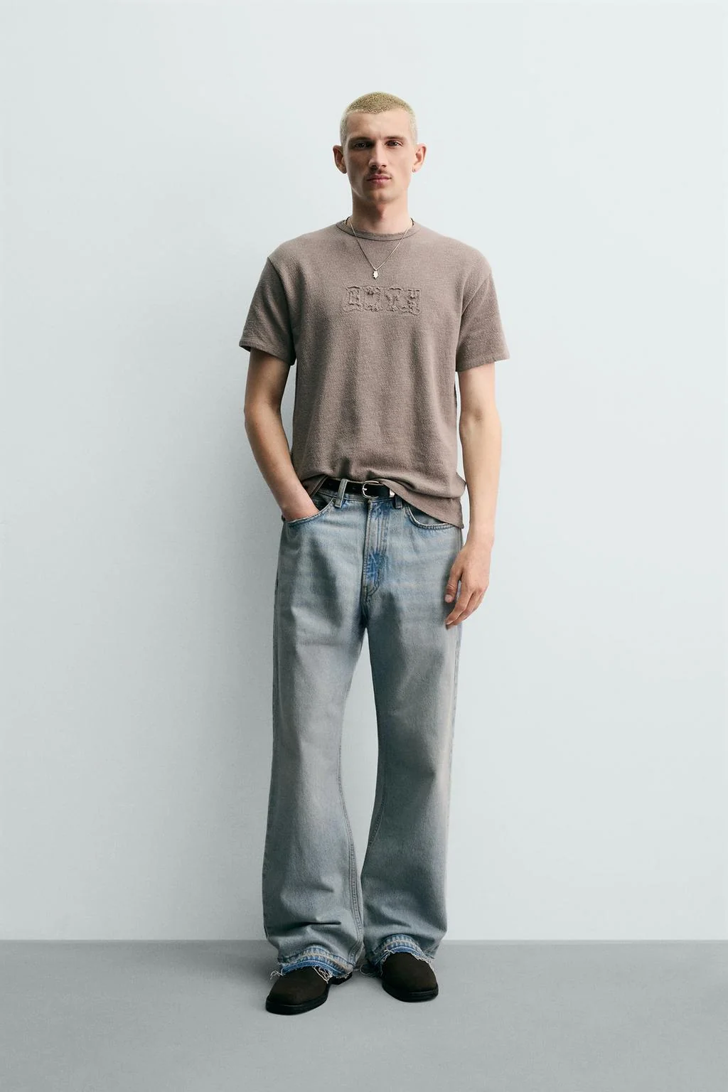 Вязаная футболка с потертостями — Футболки