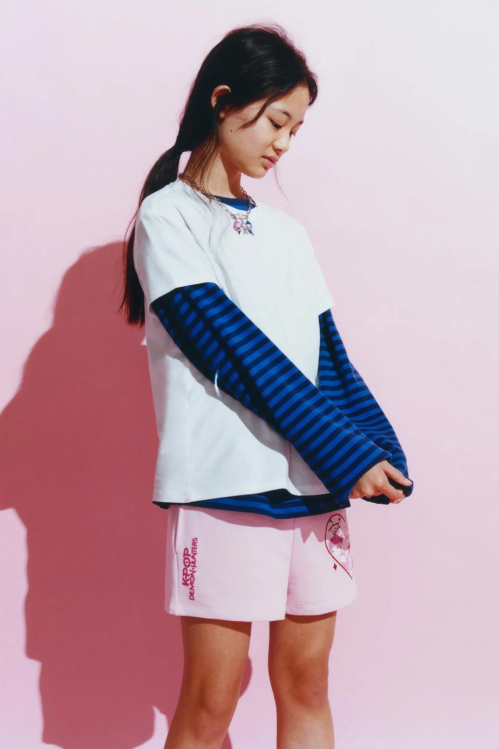 Короткие шорты KPOP DEMON HUNTERS™ NETFLIX © — K-pop охотники на демонов