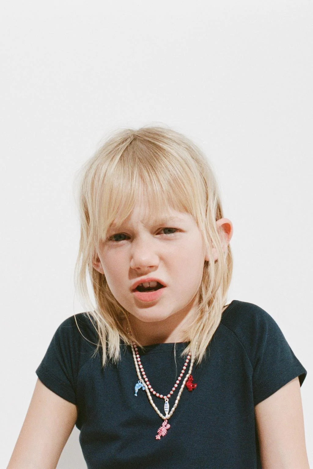 Набор из двух ожерелий с жемчугом и морскими бусинами — Брюски