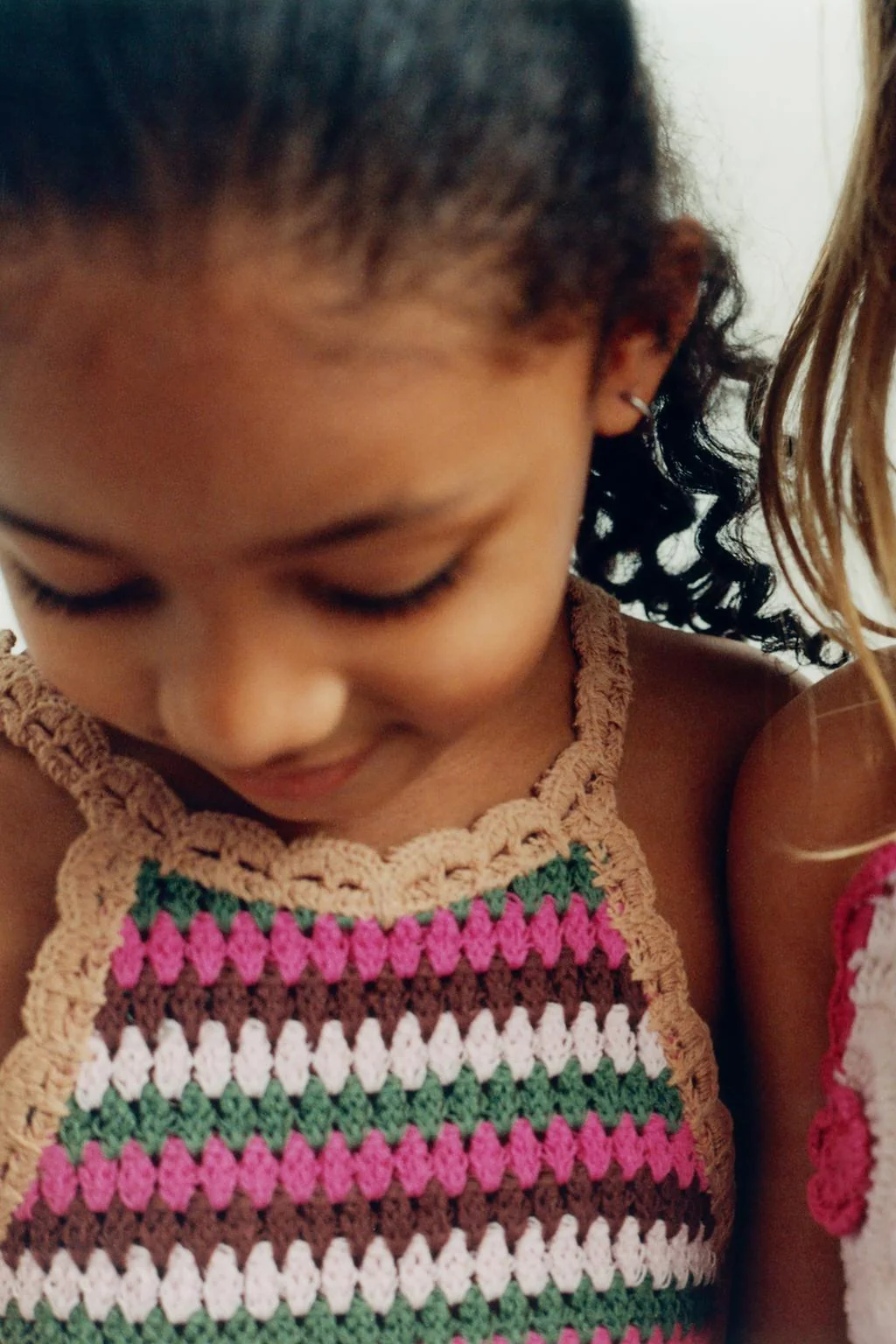 Полосатая вязаная топ-рубашка крючком — Трикотаж