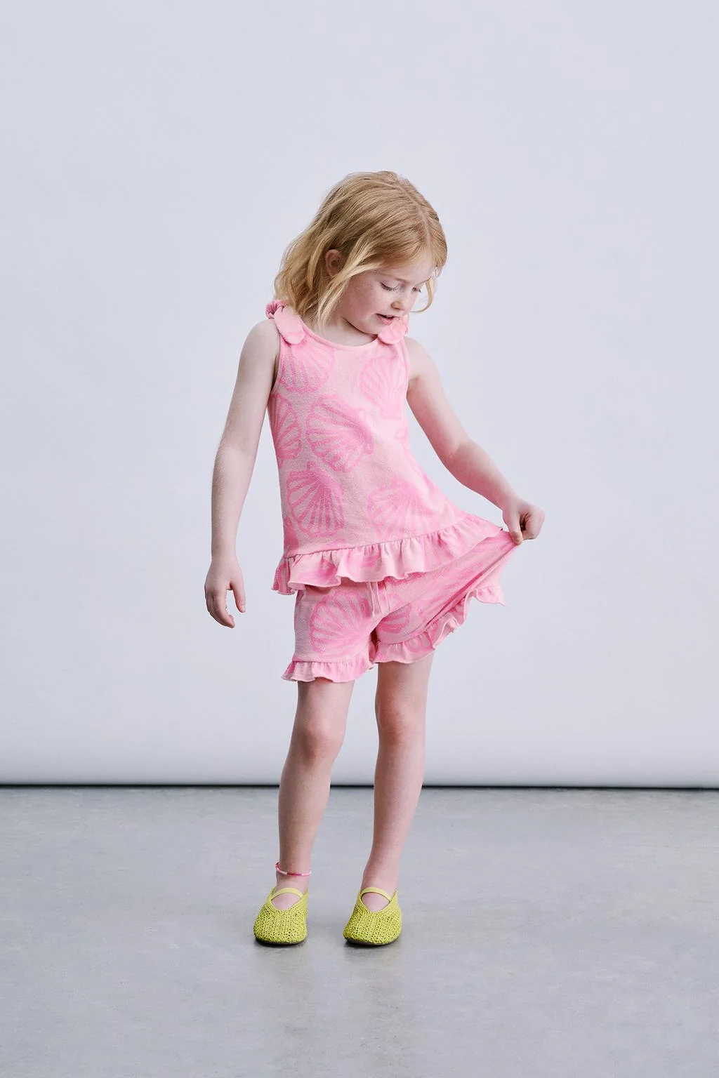 Бермудские шорты с флуоресцентным принтом