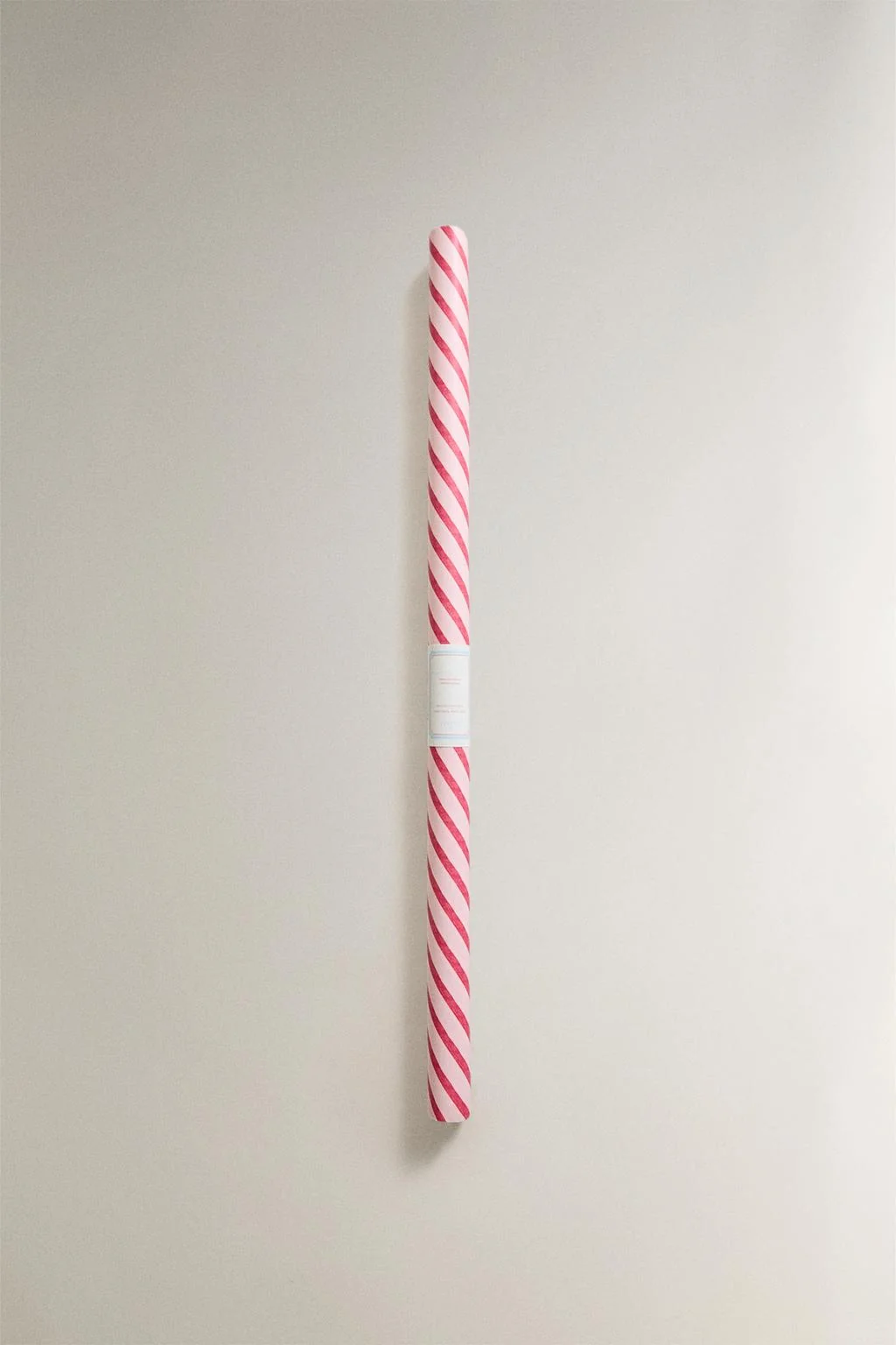 Полосатая оберточная бумага — Дом для детей