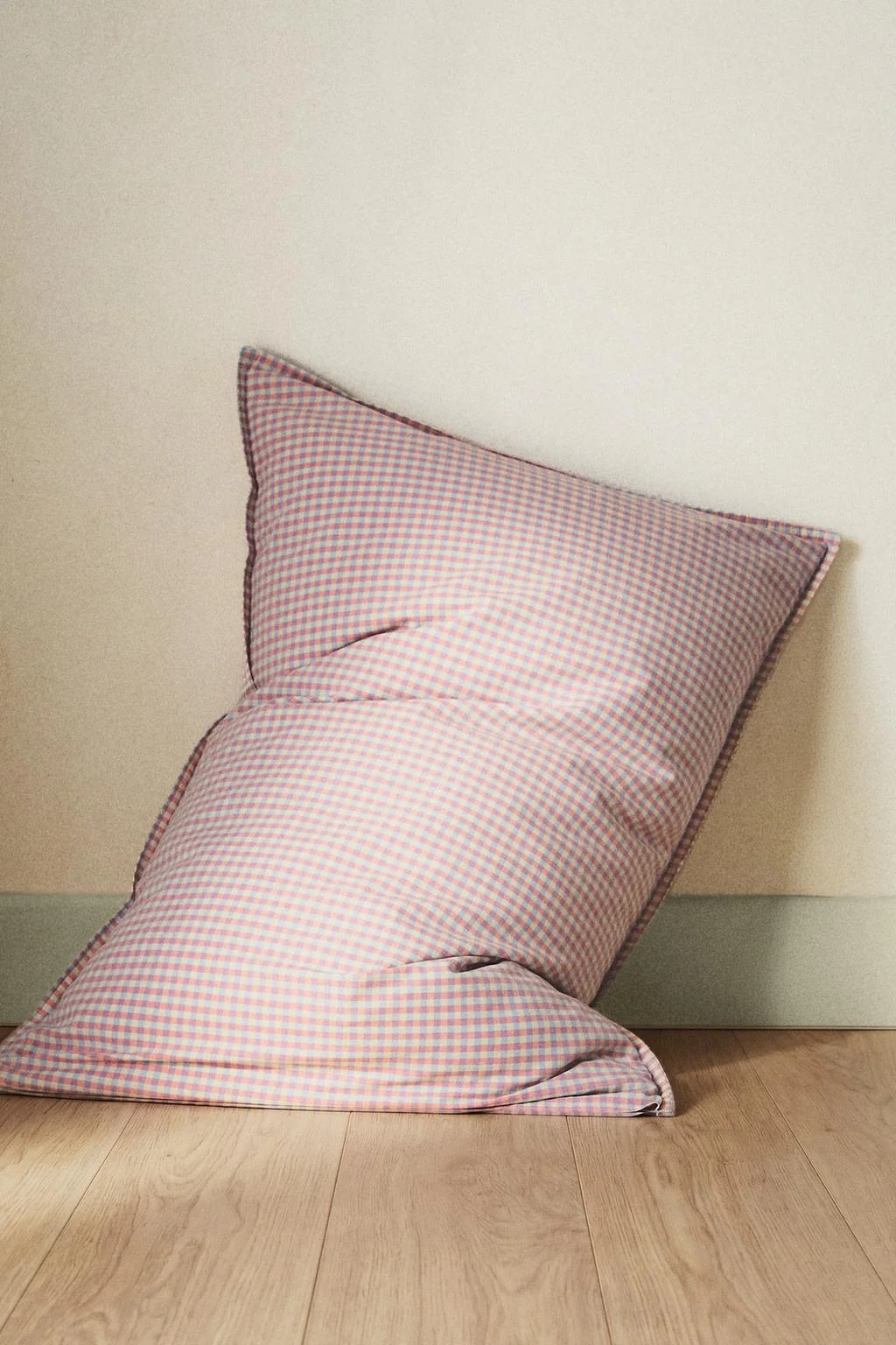 Хлопковая наволочка для детей с клетчатым узором