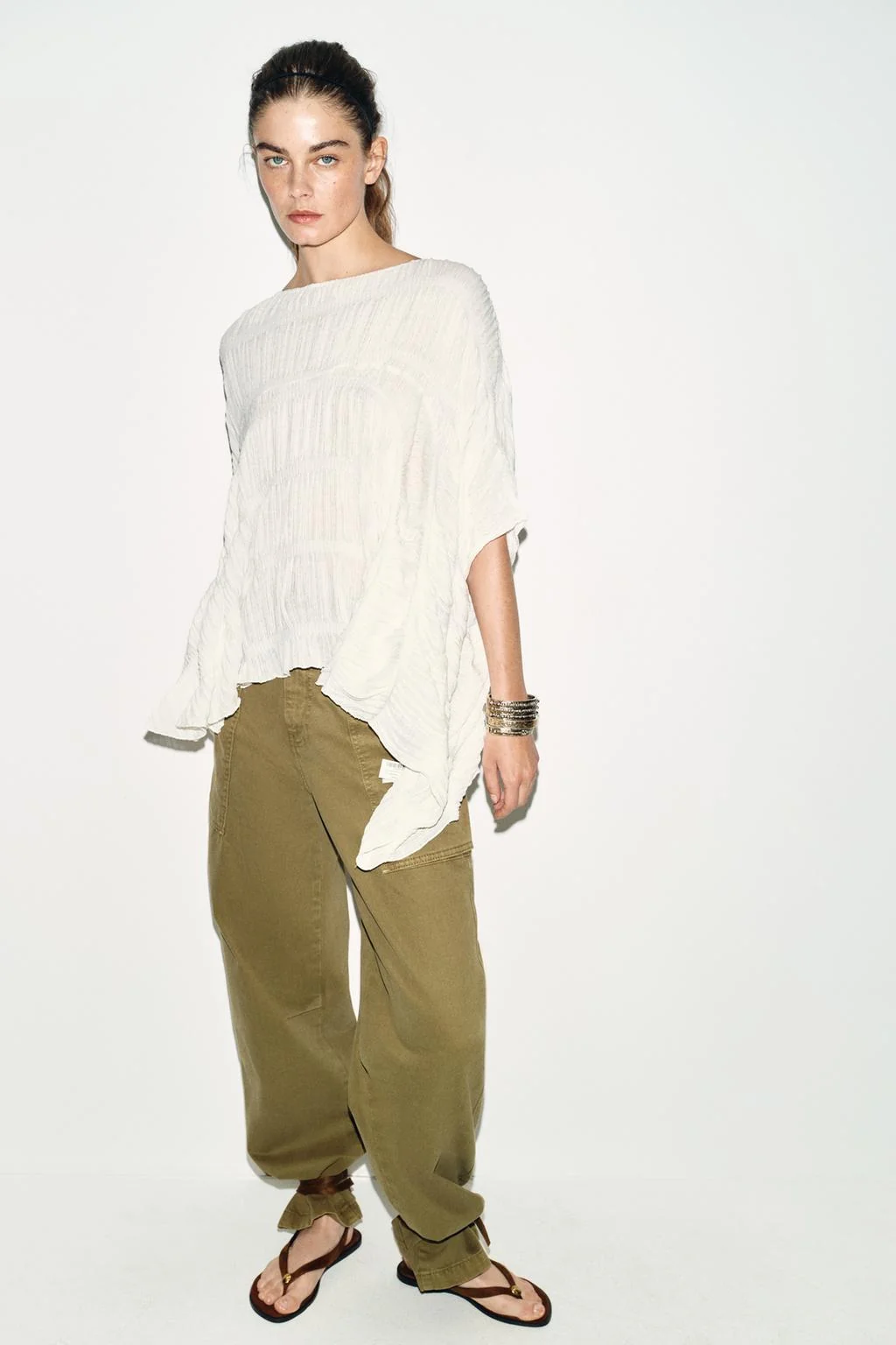 Топ с капюшоном с текстурой