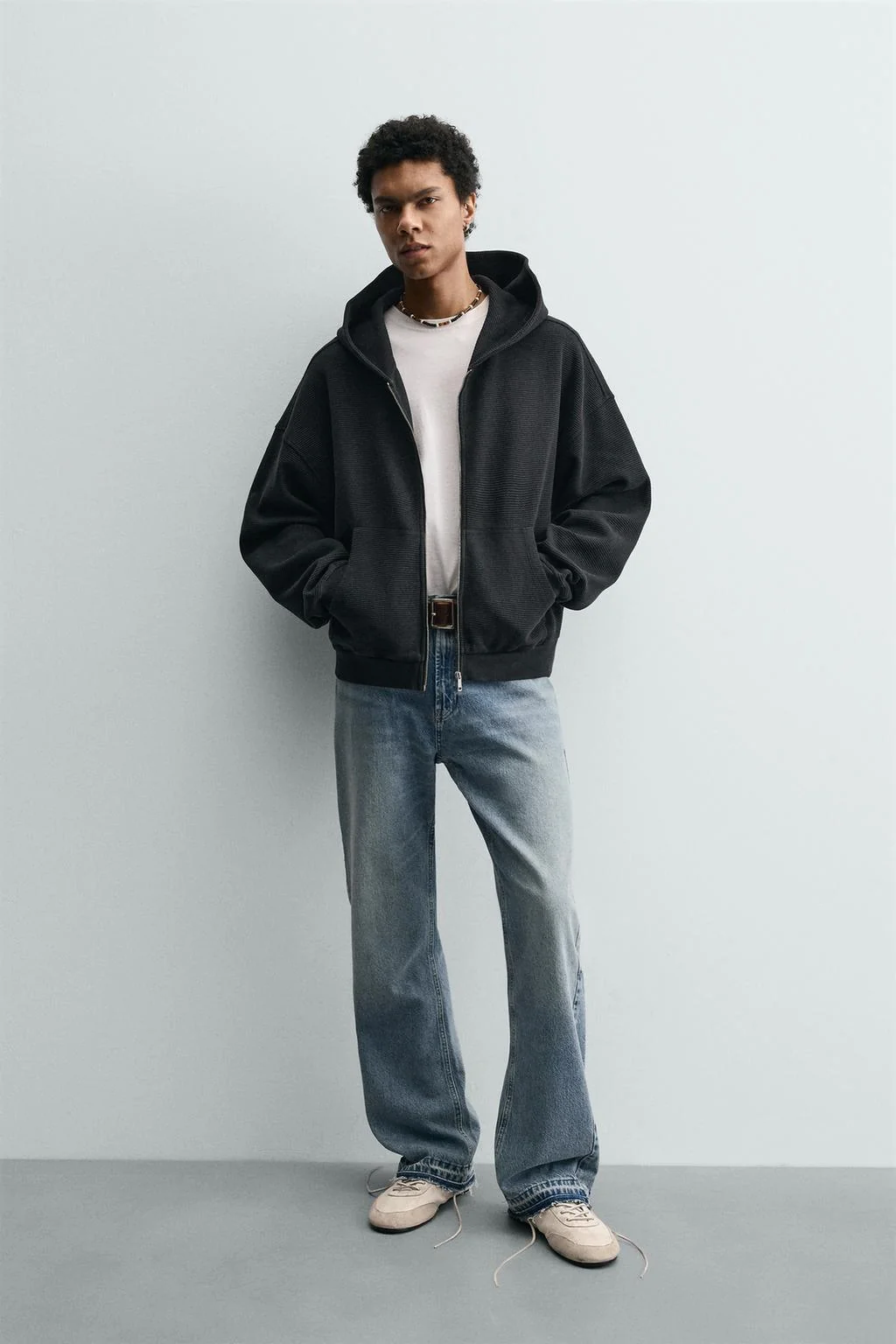 Худи из вафельного трикотажа с эффектом потёртости — Sweaters | Cardigans
