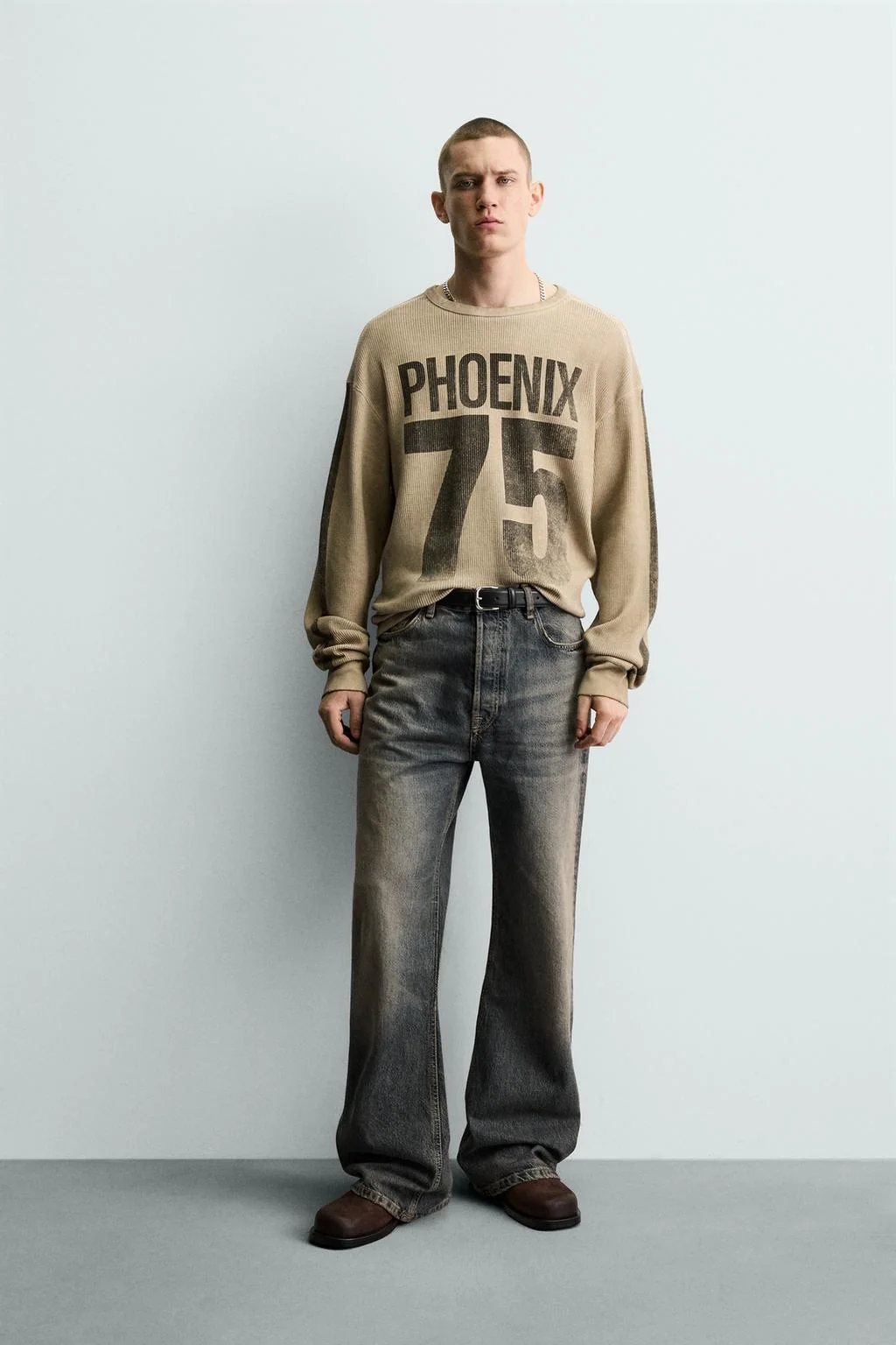 Свитшот с вафельным плетением и принтом