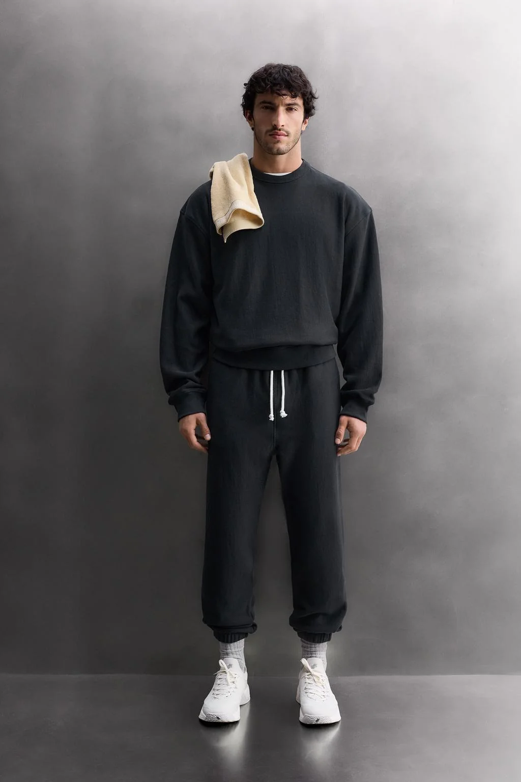 Свитшот Basic Training