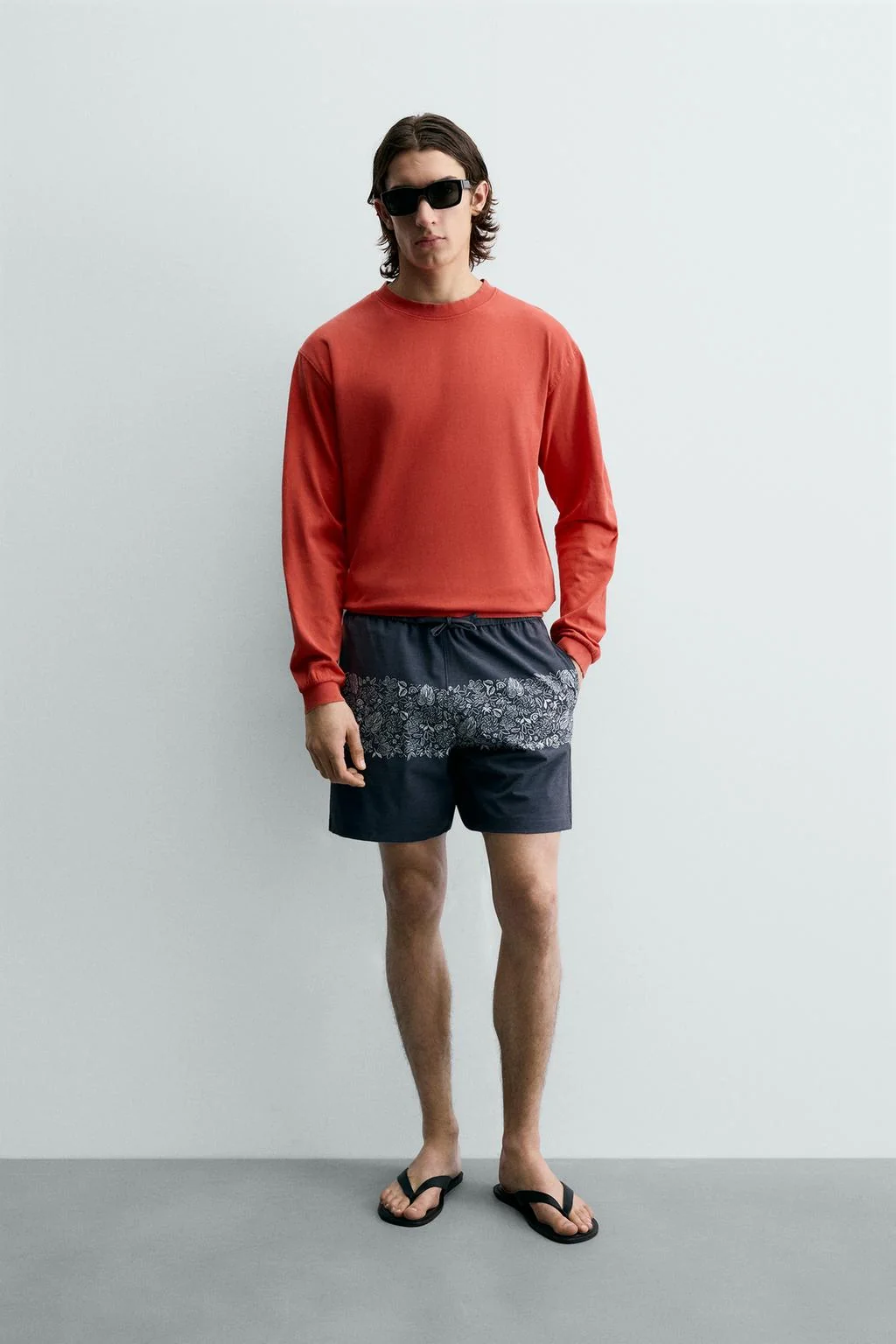 Свитшот с круглым вырезом, с эффектом выцветания — Однотонные