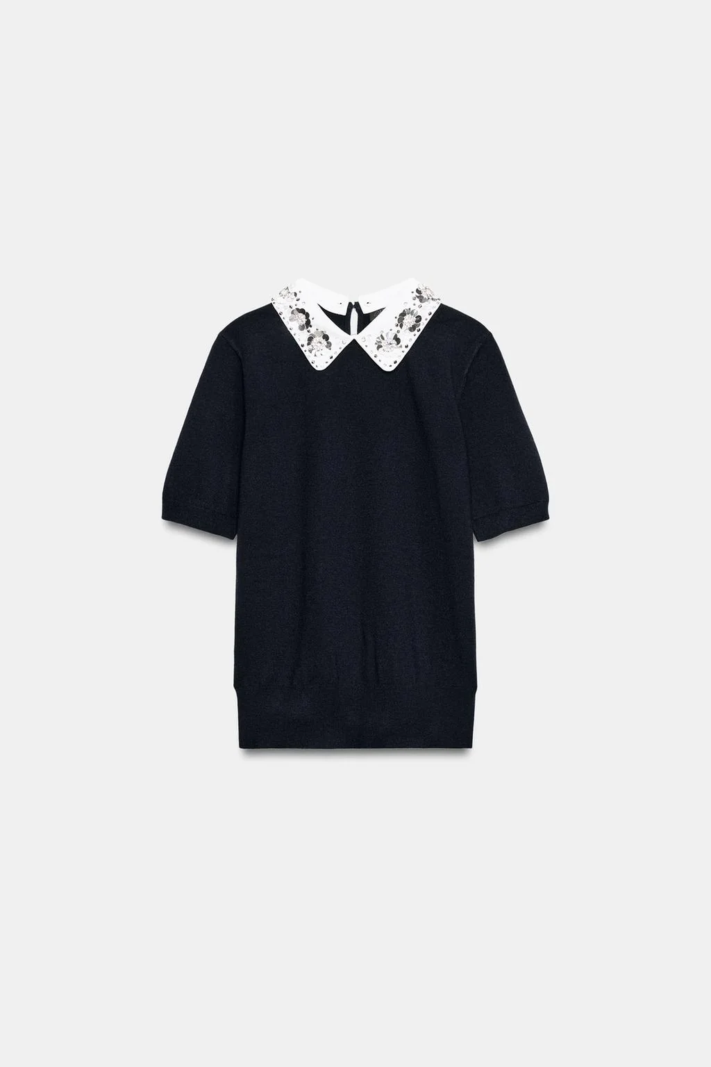 Трикотажный свитер с ювелирными бисеринками