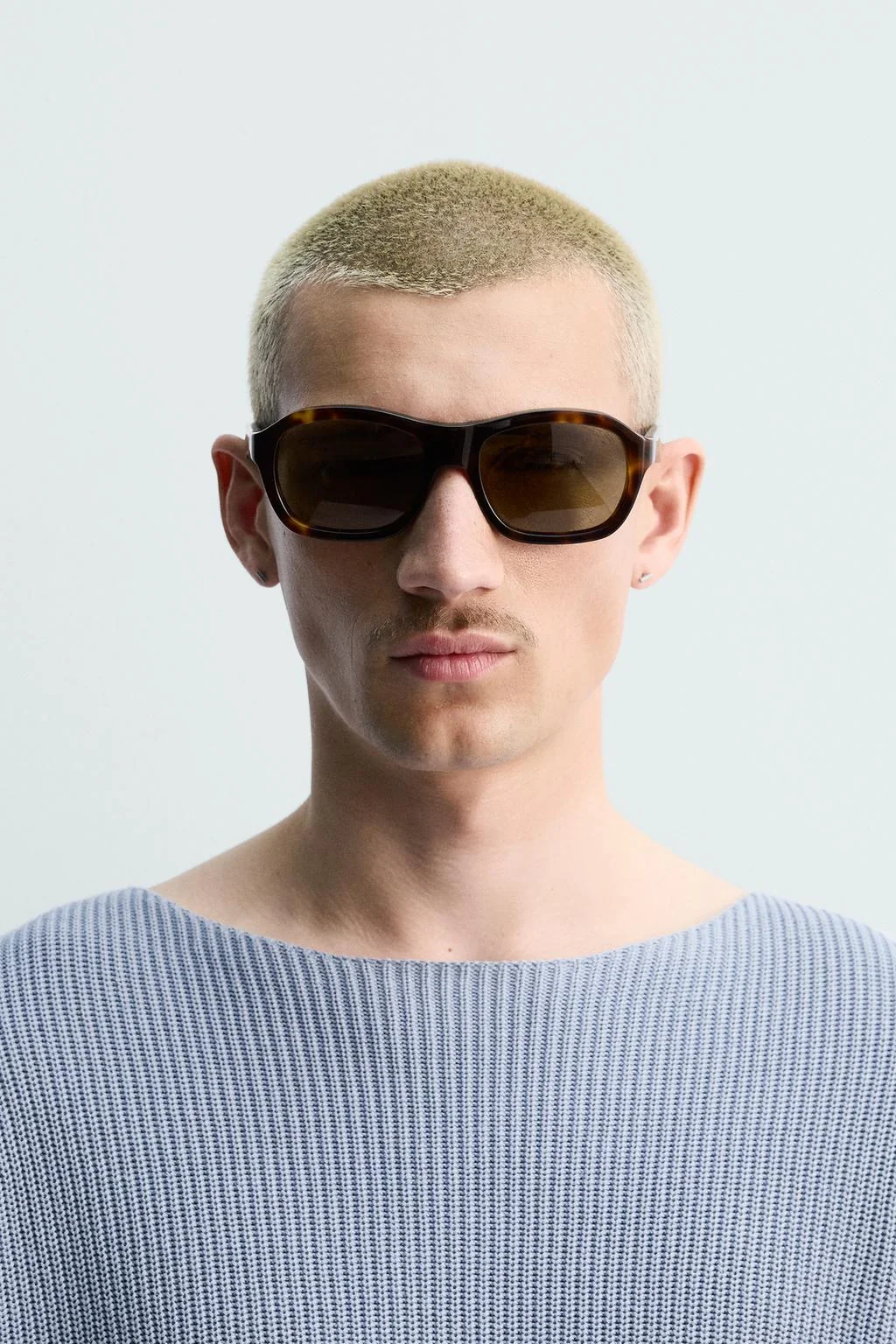 Овальные солнцезащитные очки — Солнцезащитные очки