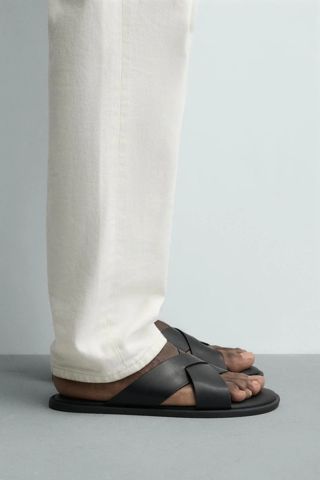 Сандалии кроссовер