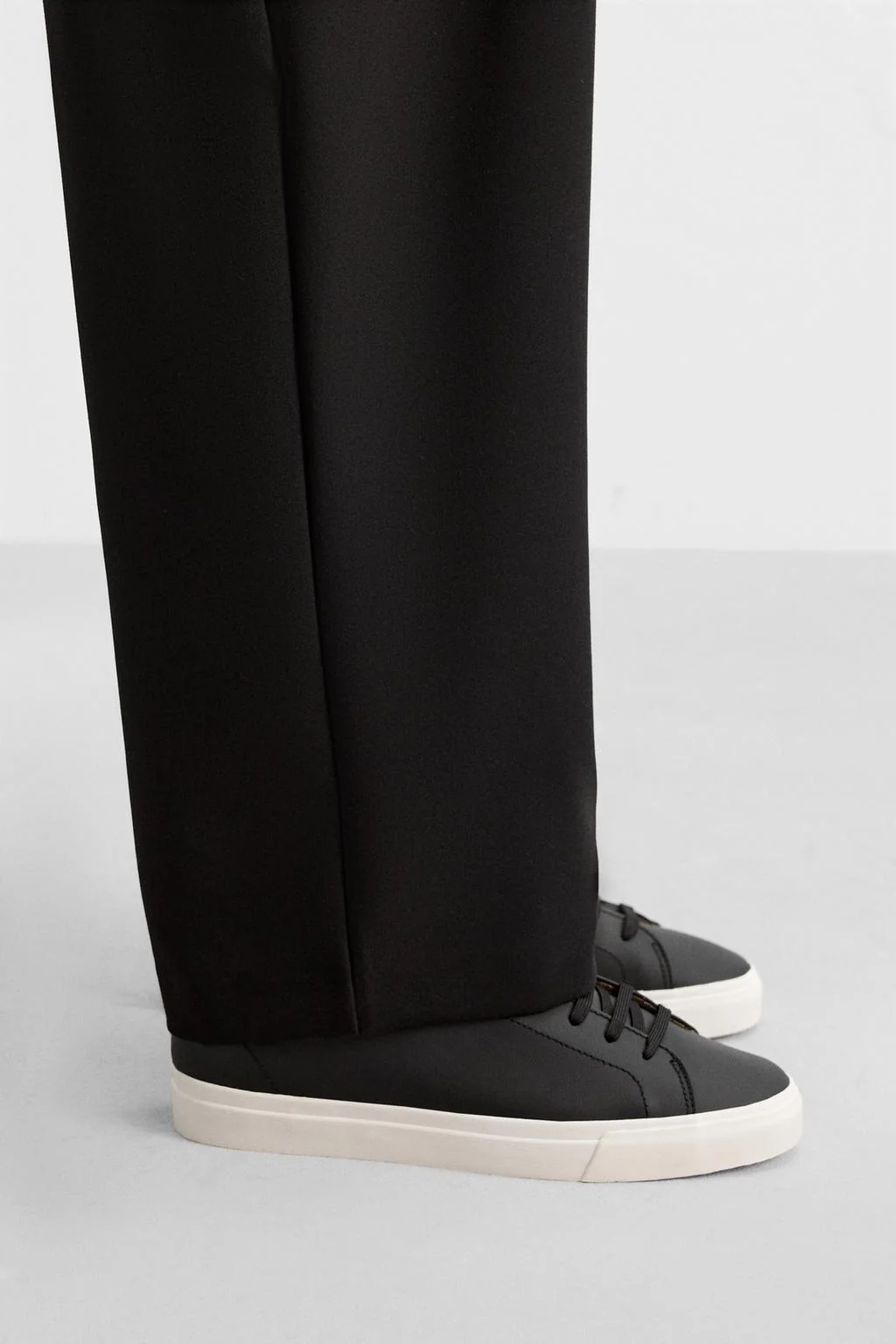 Базовые кроссовки