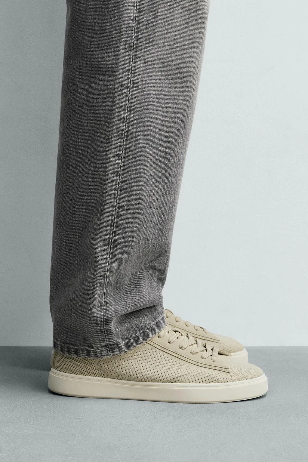 Кроссовки из сетчатой ткани — Кроссовки