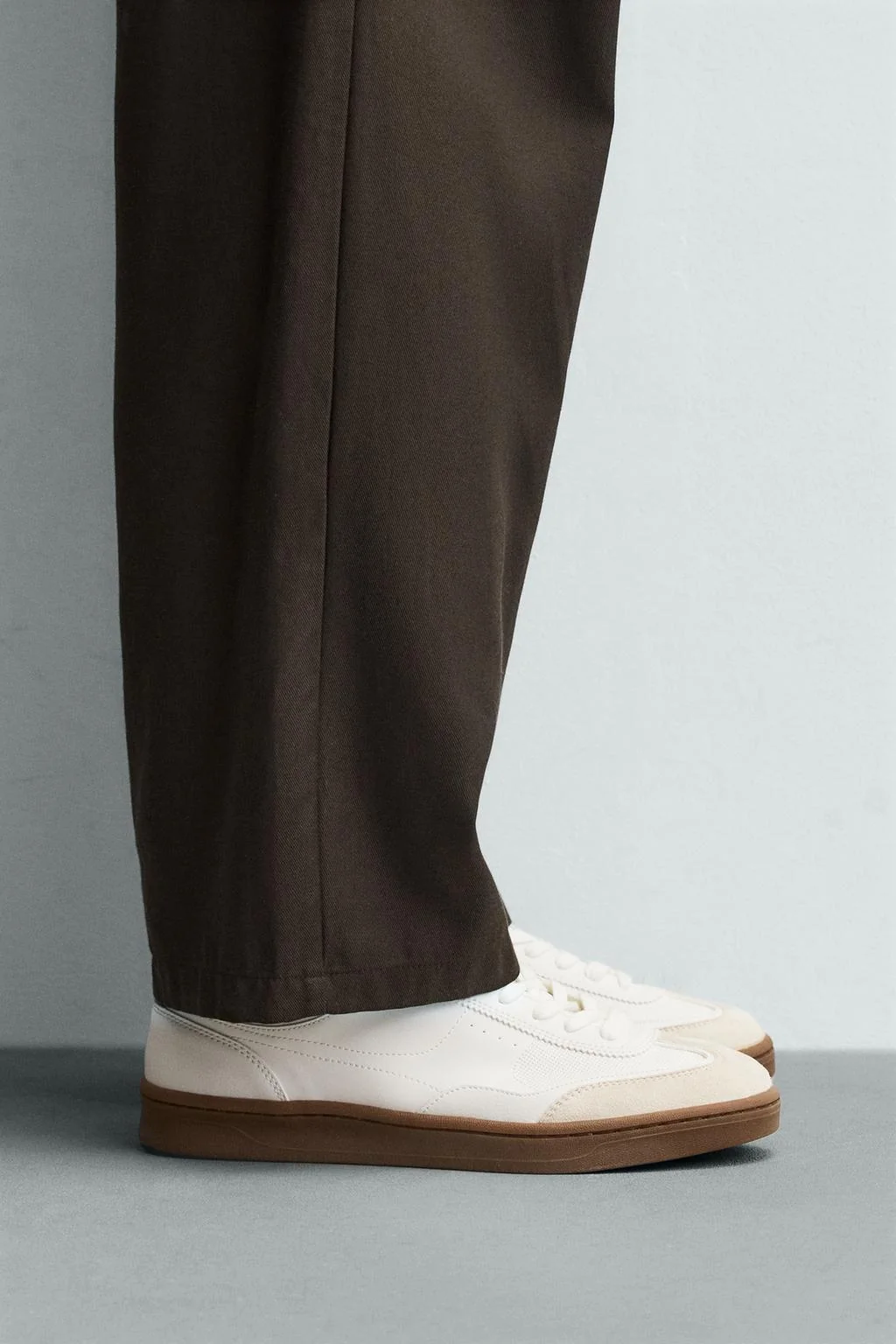 Кроссовки с контрастной подошвой — Кроссовки