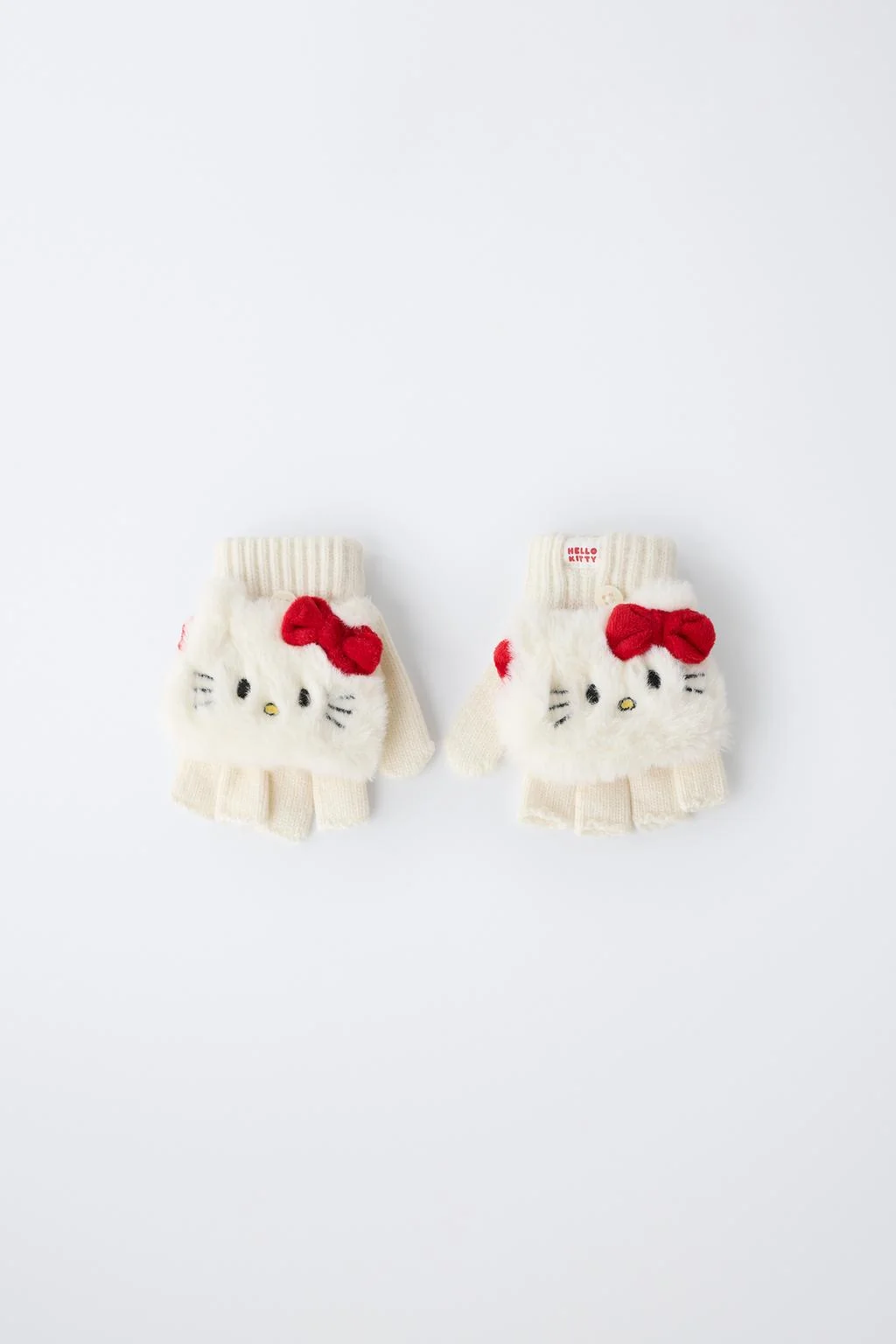 Hello Kitty © Sanrio вышитые варежки