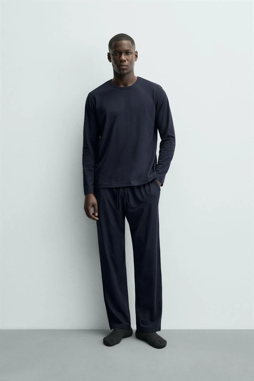 Пижамный набор из жидкого материала