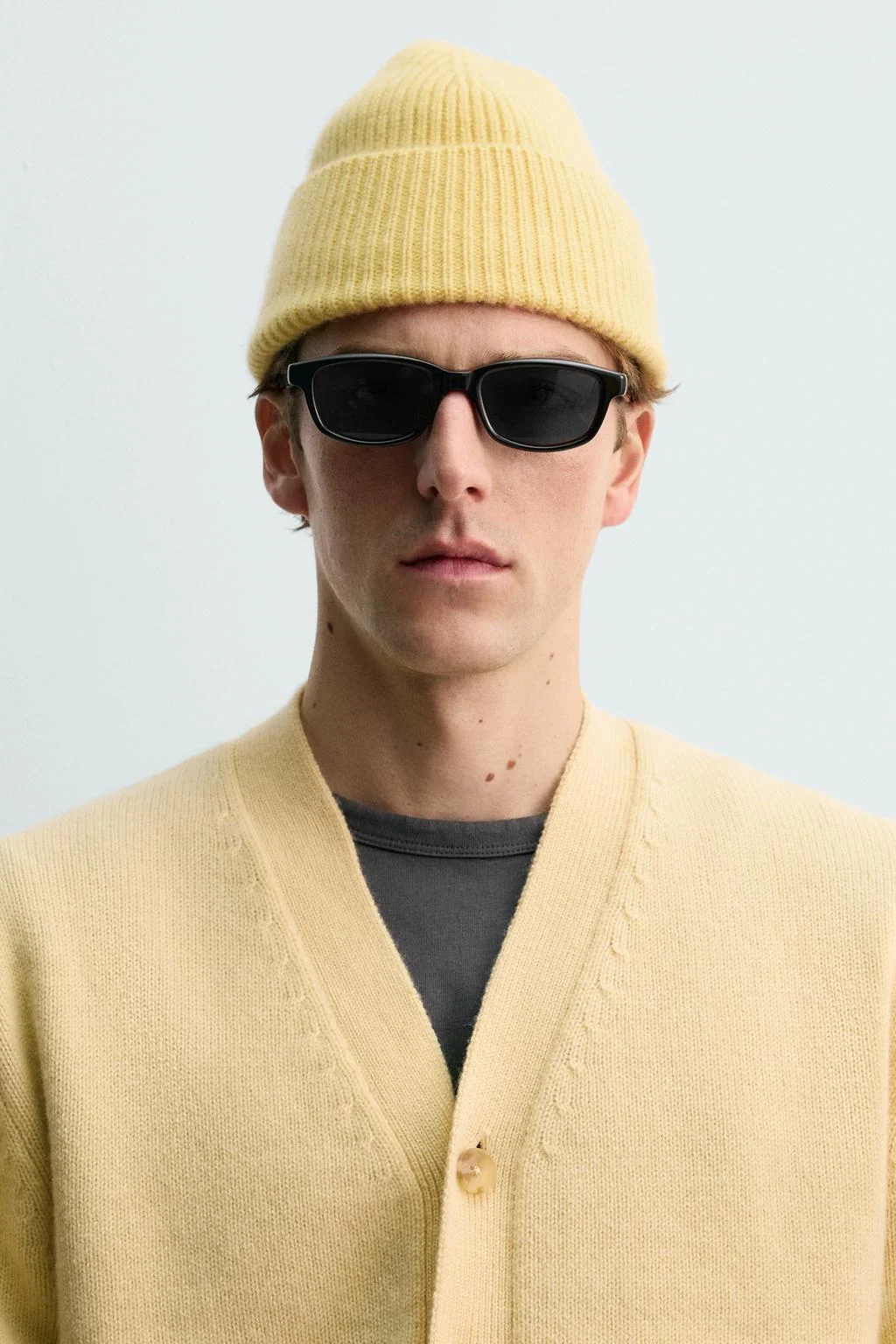 Чепчик 100% кашемир Aaron Levine X ZARA