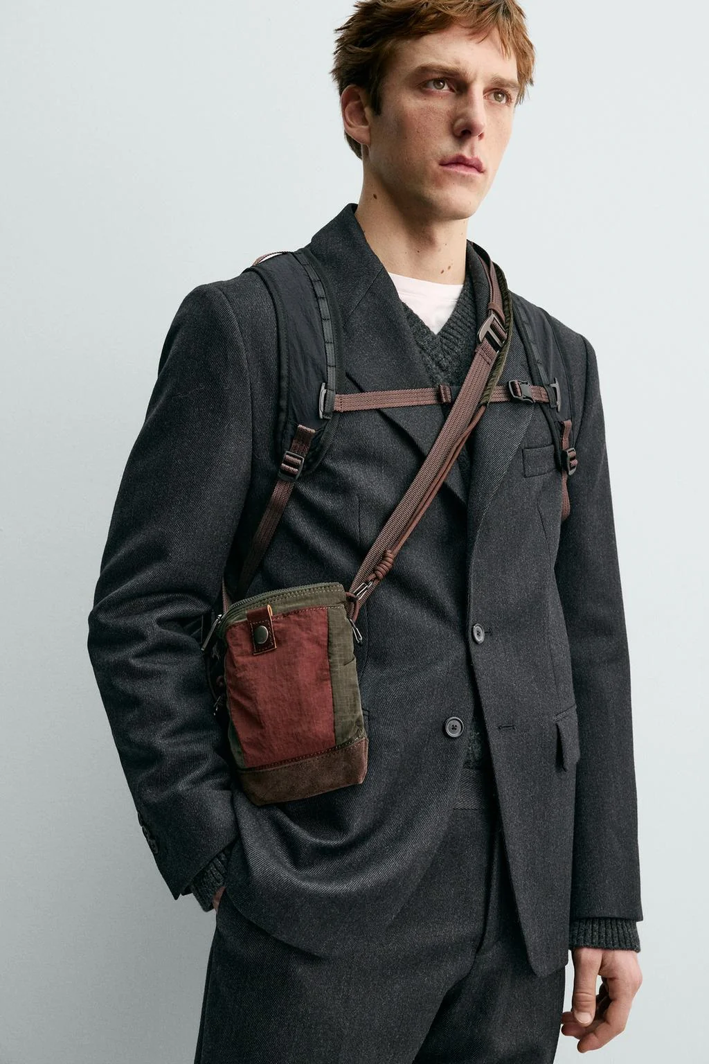 Техническая сумка через плечо с кожаными деталями AARON LEVINE X ZARA