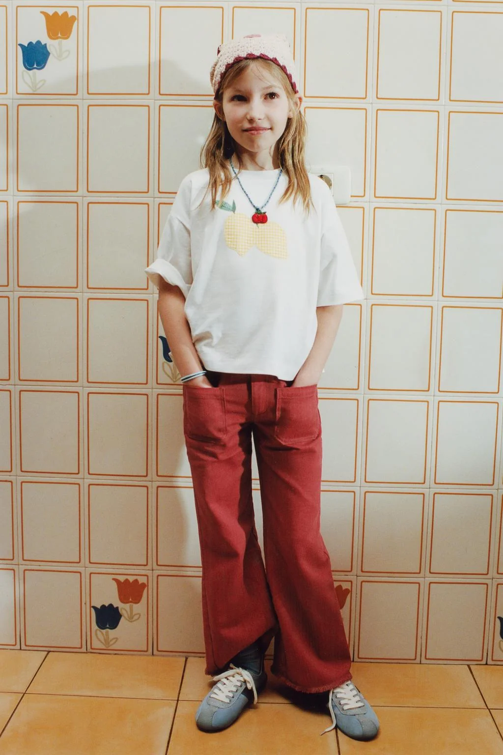 Футболка с нашивкой лимона