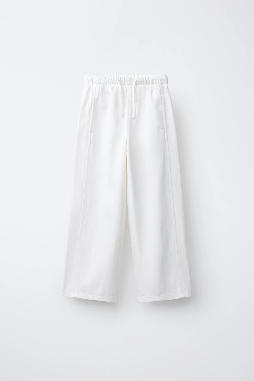 Джинсы с широкими штанинами на кулиске