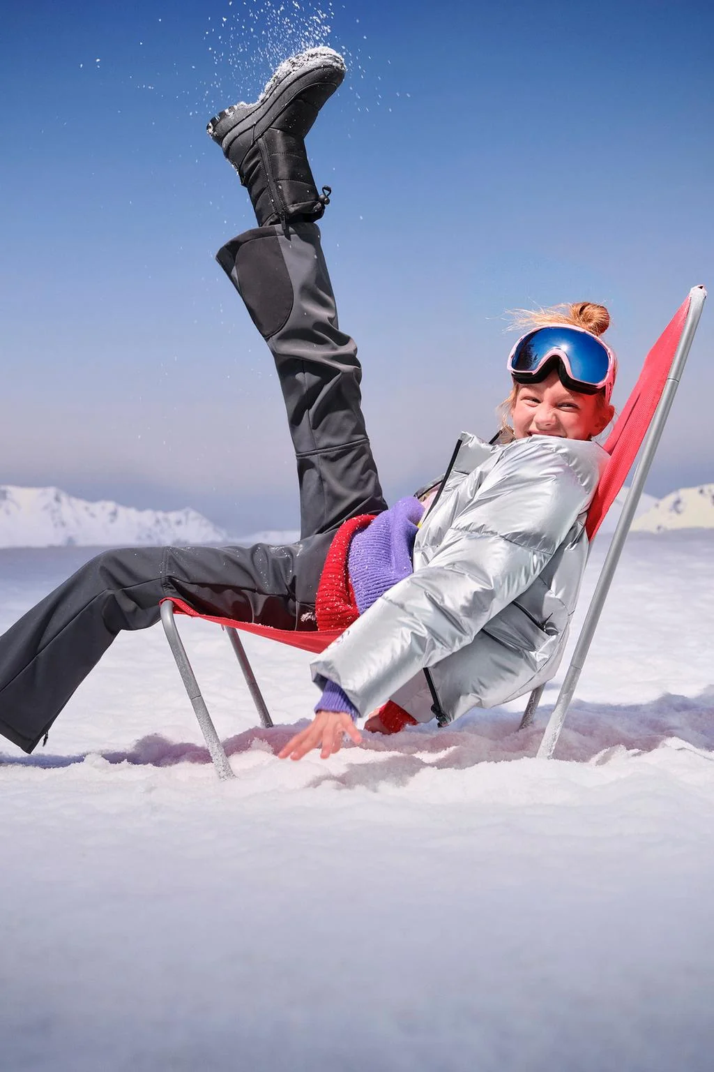 Пуховик с металлизированным покрытием, 80% пуха и 20% перьев, водонепроницаемый и ветрозащитный, система RECCO®, коллекция для лыжного спорта