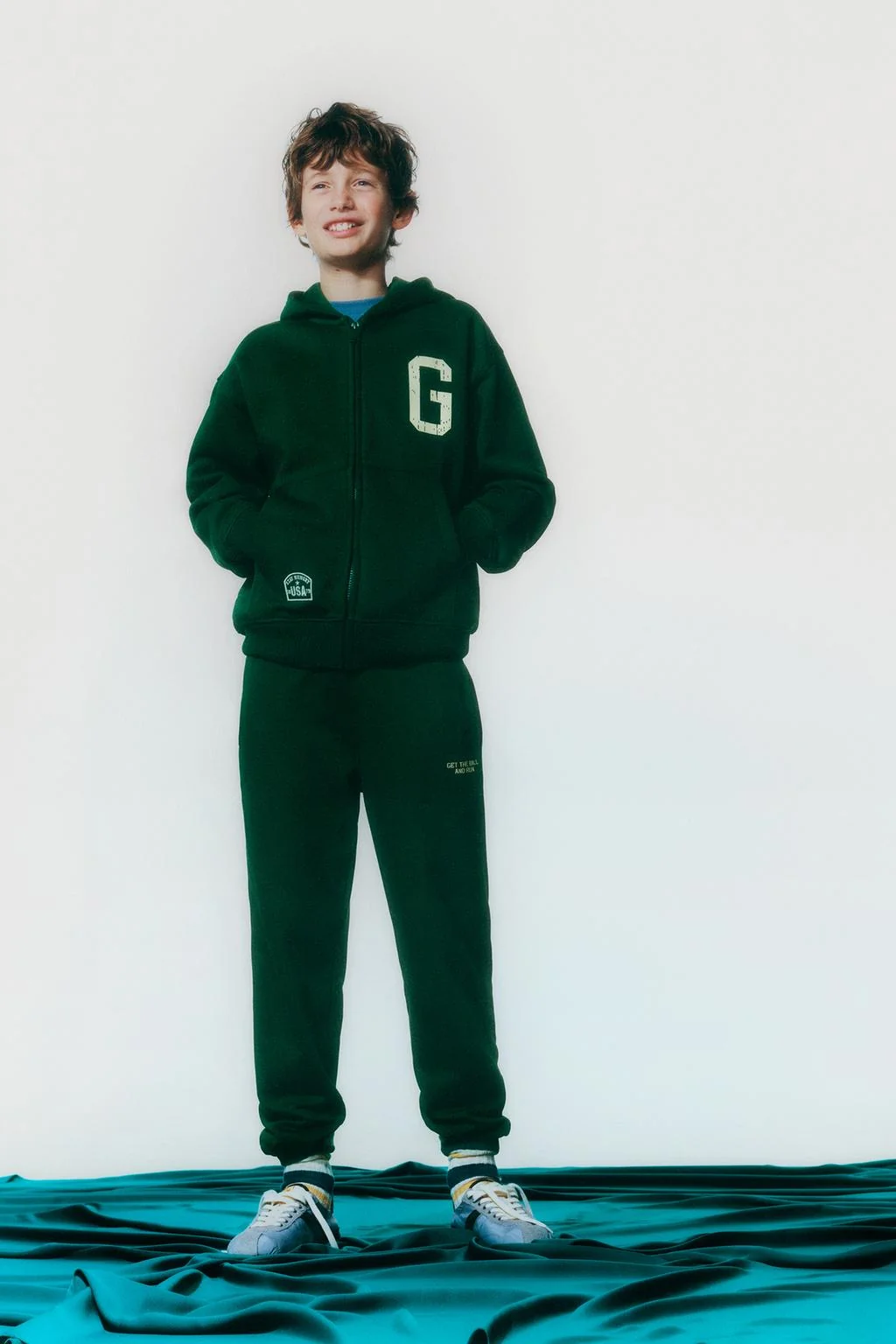 Джоггеры с надписью