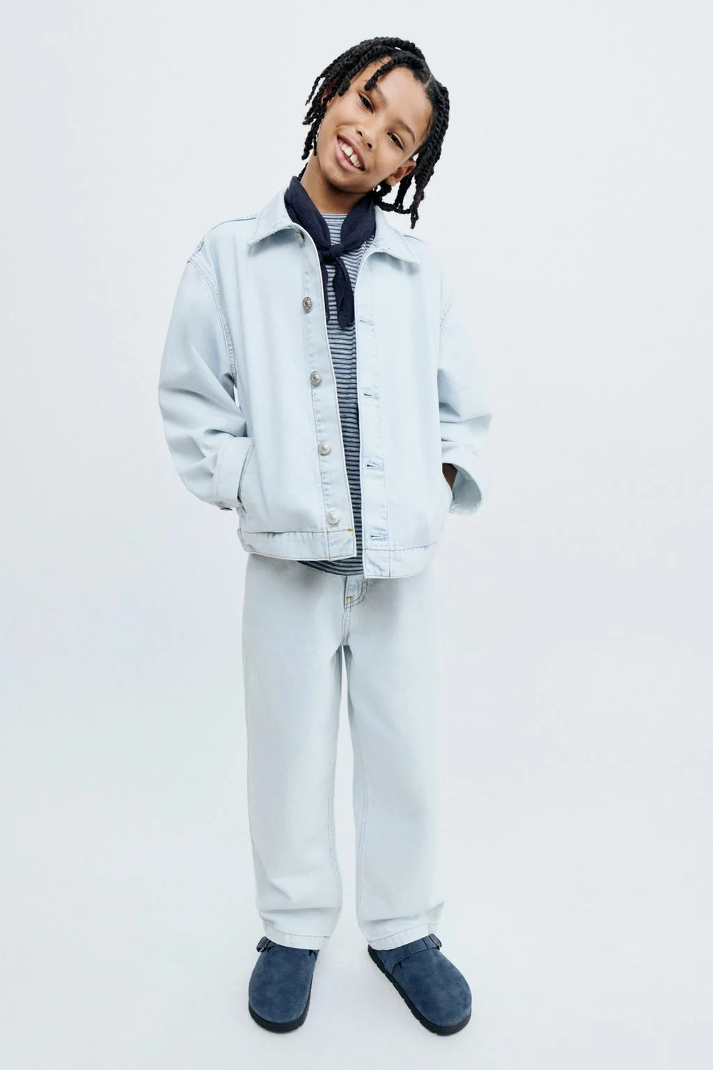 Сториз - свободные джинсы, эффект супер-отбеливания