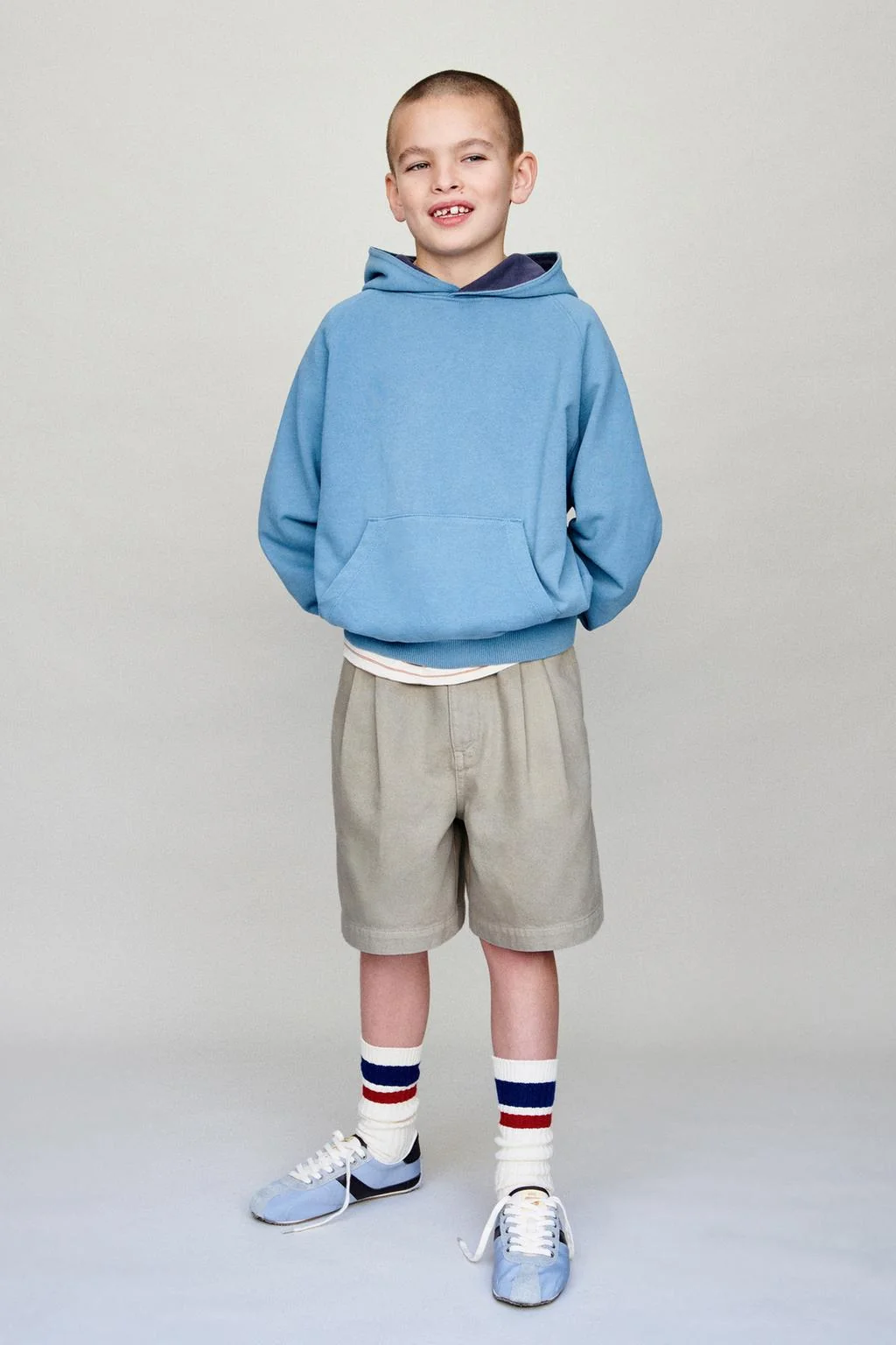 Шорты-бермуды с вытачками