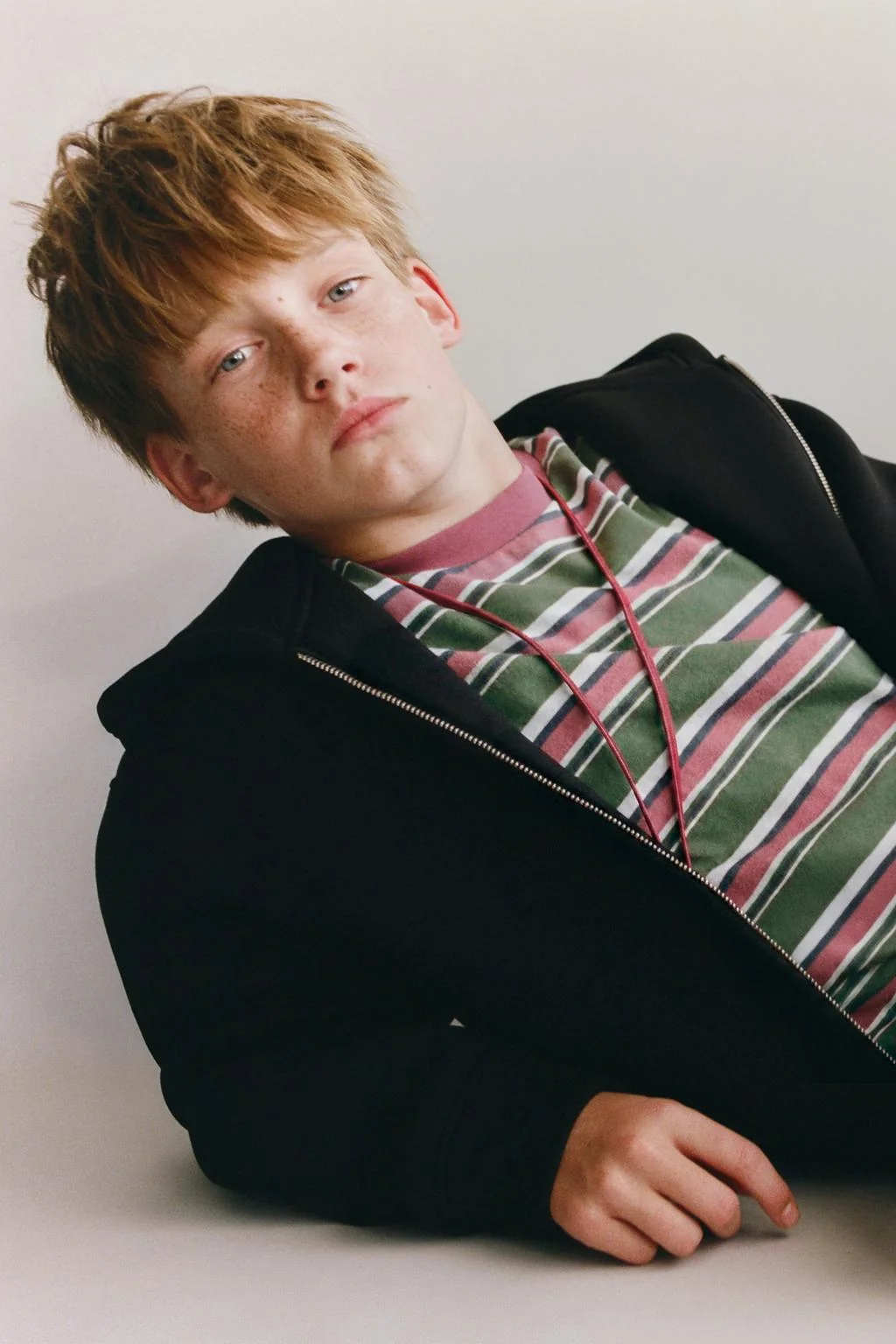 Свитшот с эффектом неопрена — КЛУБ ЧУДЕСНЫХ ДЕТЕЙ