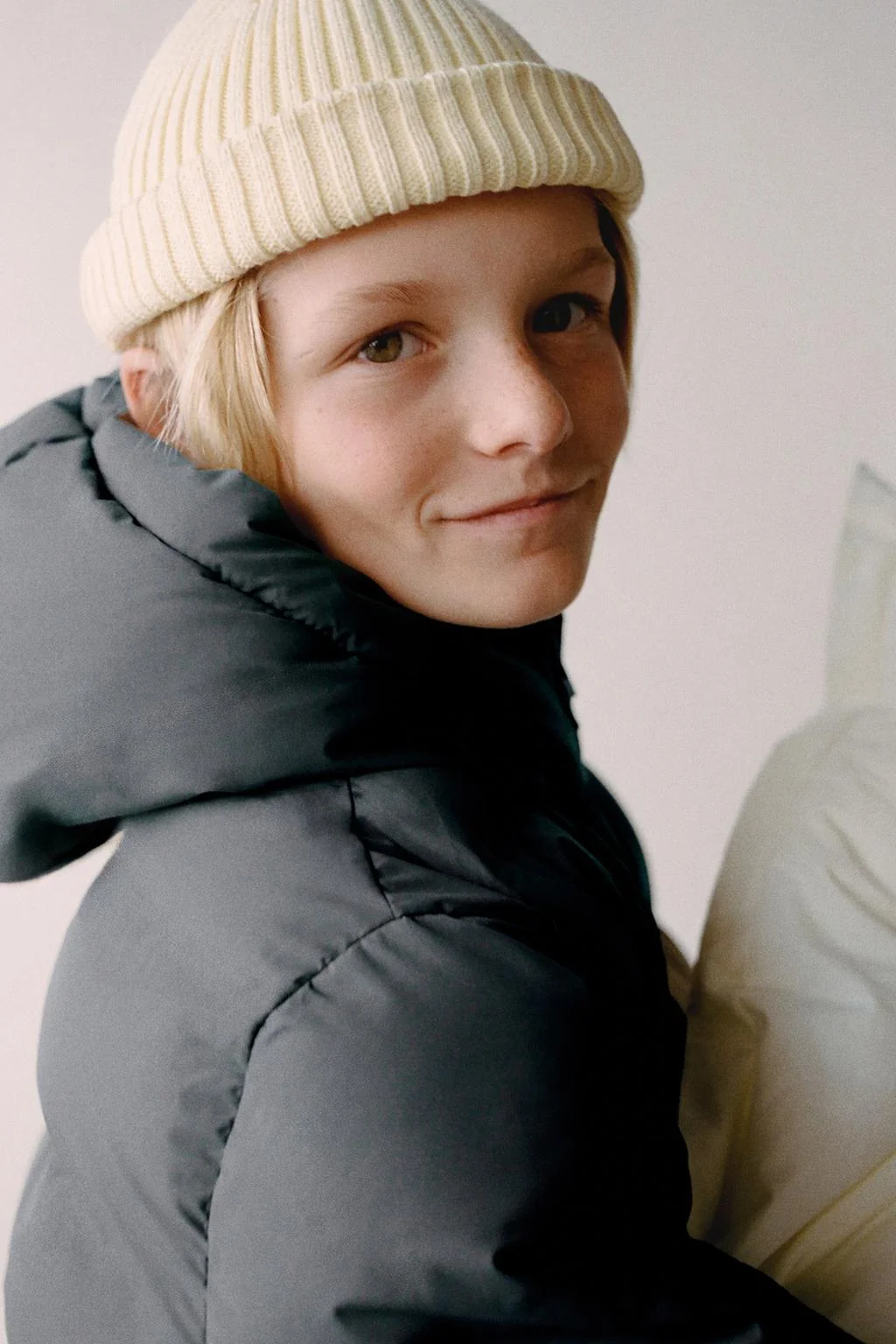 Пальто с утеплением и лейбл, отталкивающее воду — Спецпредложения