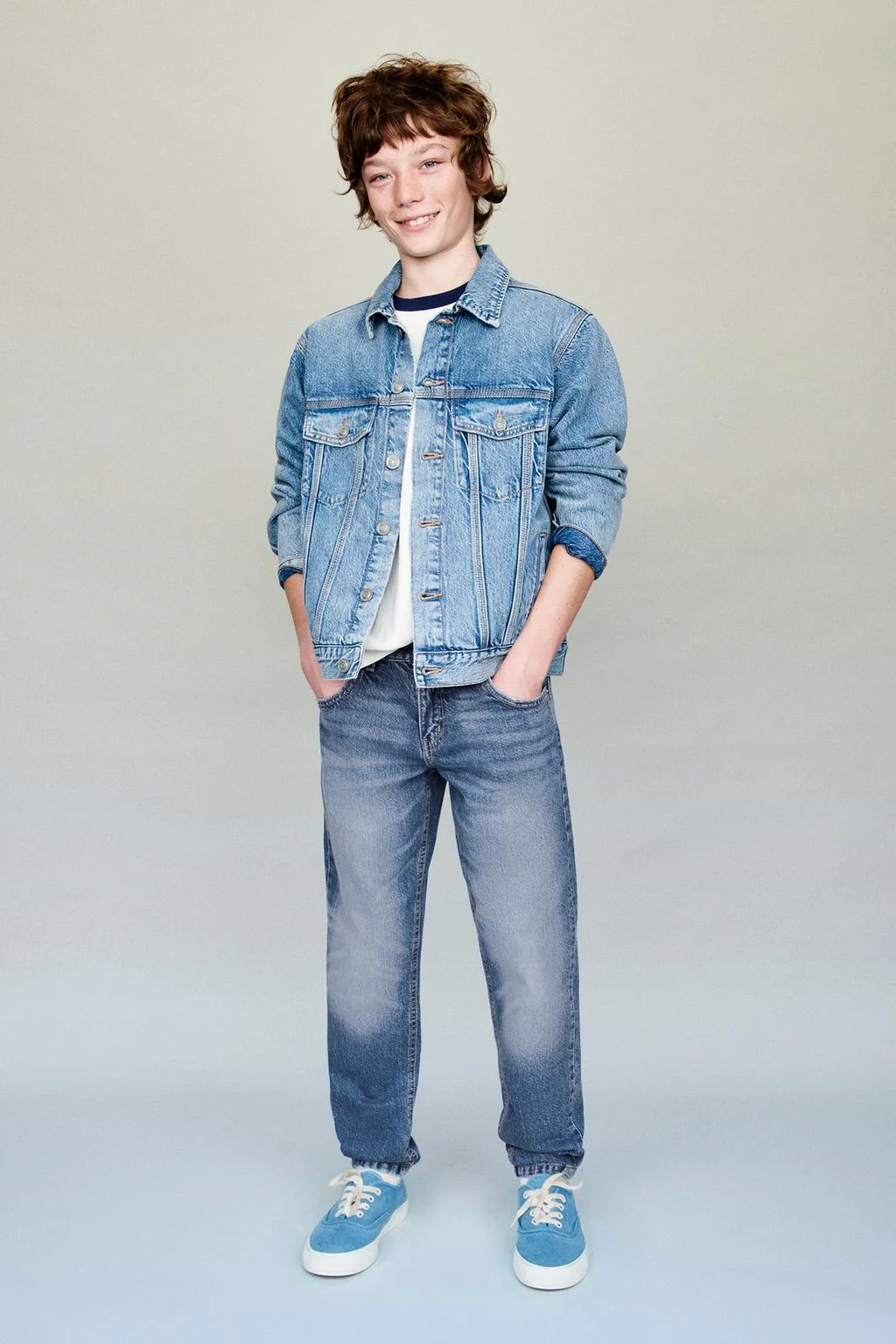 Джинсы зауженного кроя — НИЖНЯЯ ОДЕЖДА