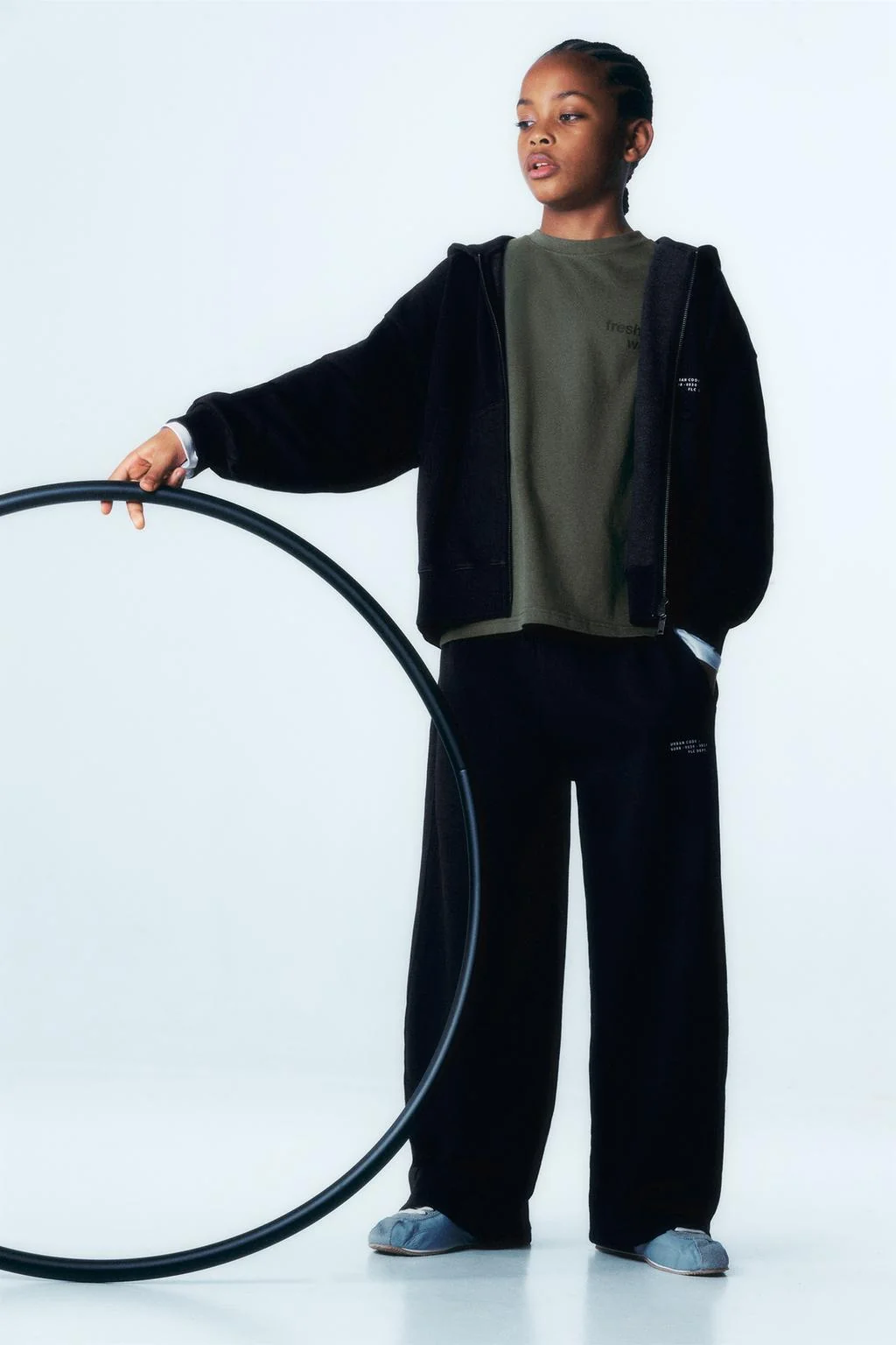 Футболка с логотипом и двойным рукавом