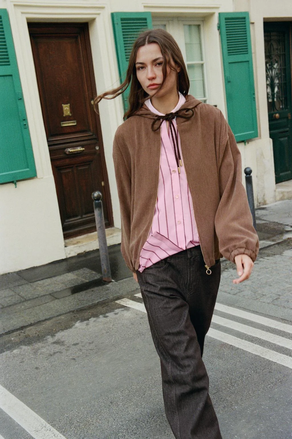 Куртка-бомбер с капюшоном