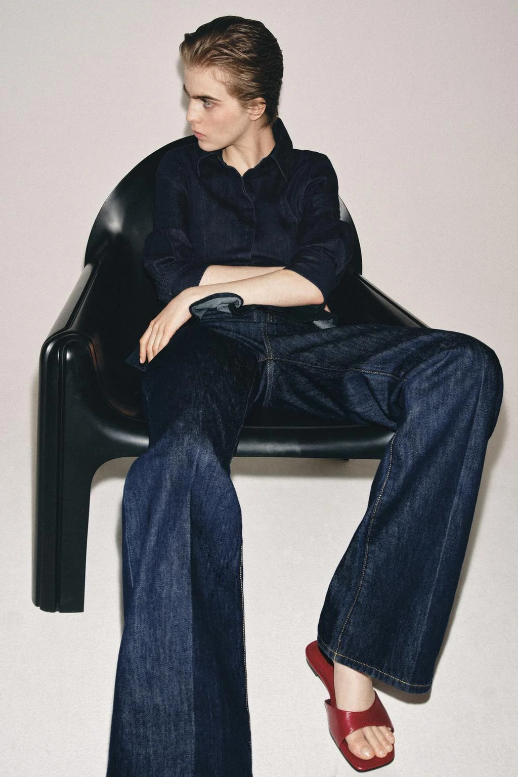 Кожаные сандалии на плоской подошве