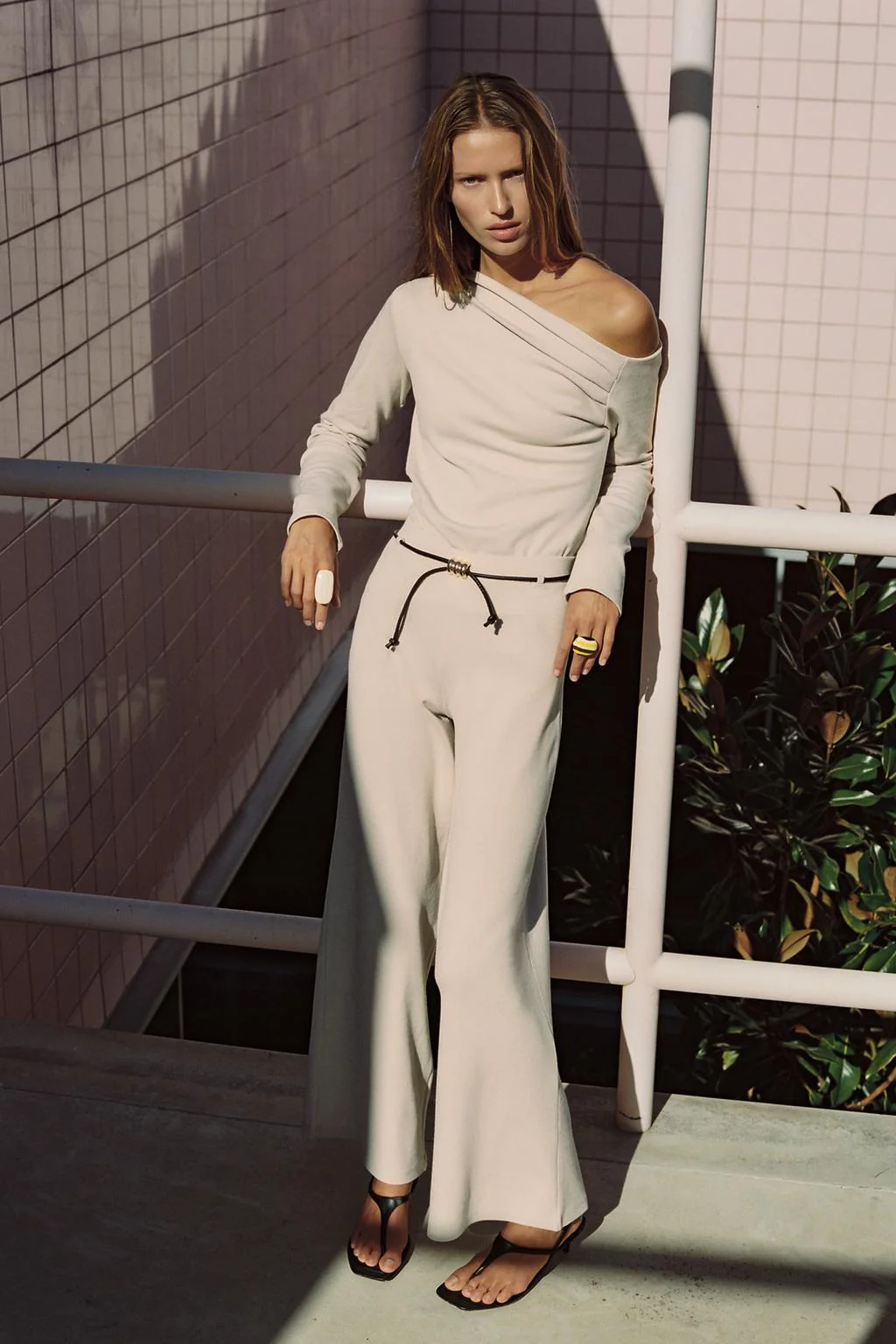 Брюки из пике с поясом