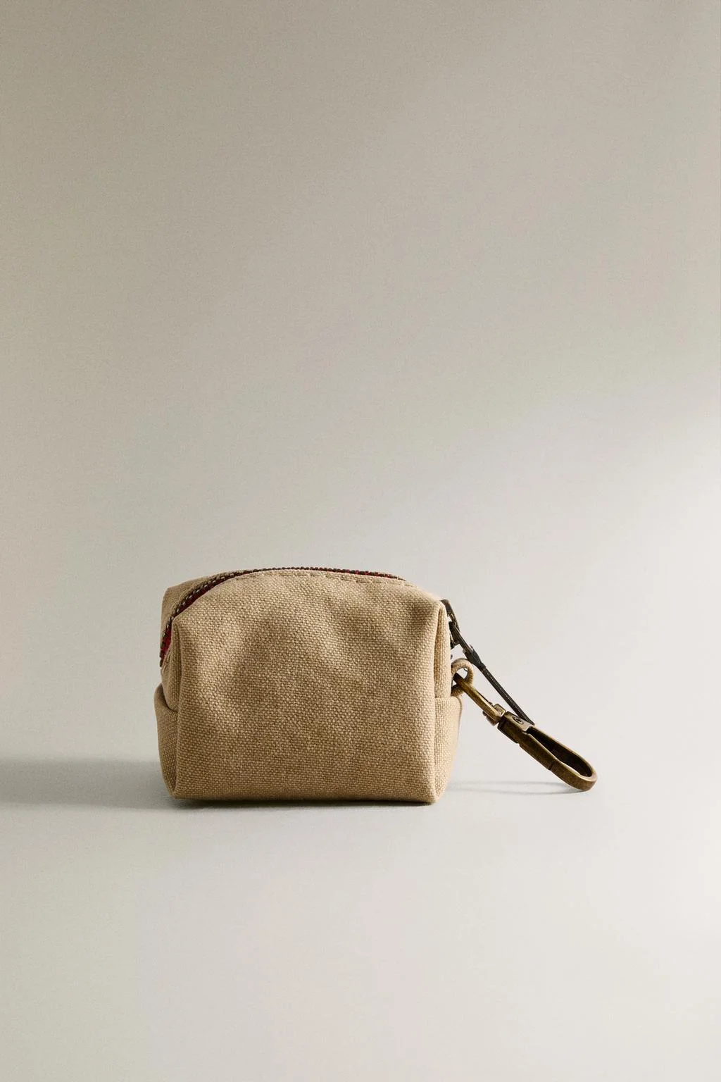 Диспенсер для пакетов для питомцев