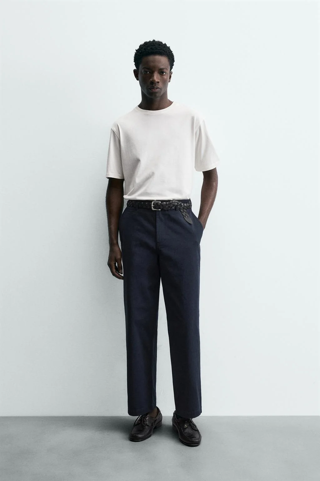 Футболка средней плотности с коротким рукавом