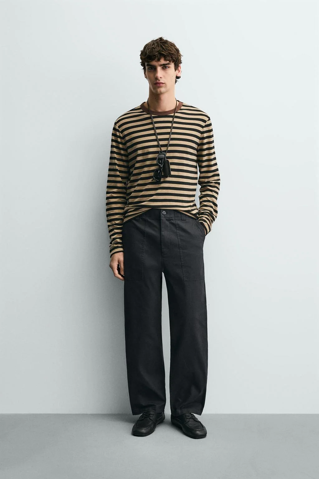 Потёртые прямые брюки